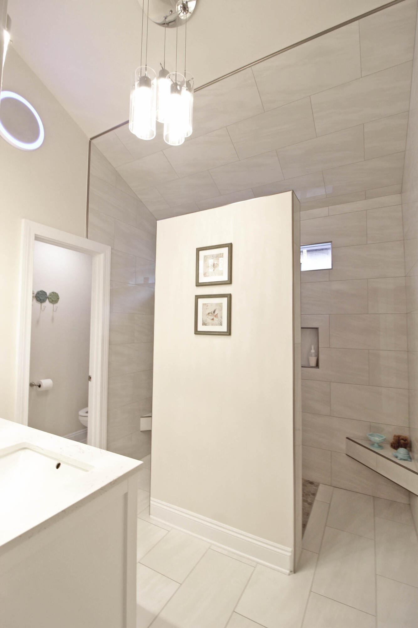 LAKE WAY VILLAS 1 - Residential