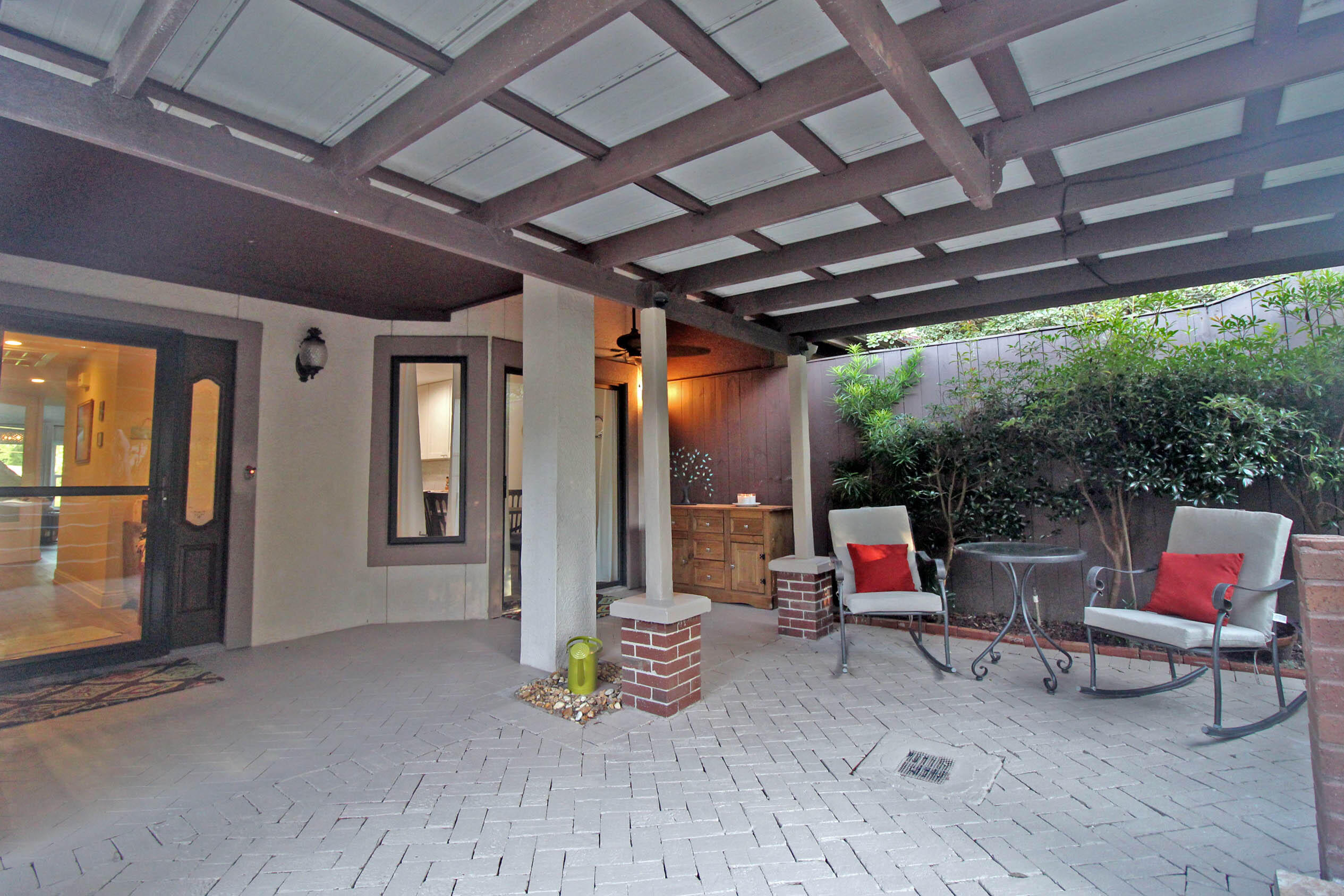 LAKE WAY VILLAS 1 - Residential