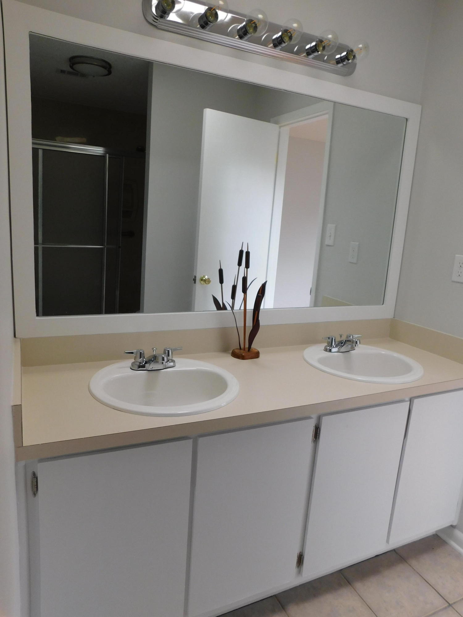 CHATEAU PRES DE LA MER - Residential