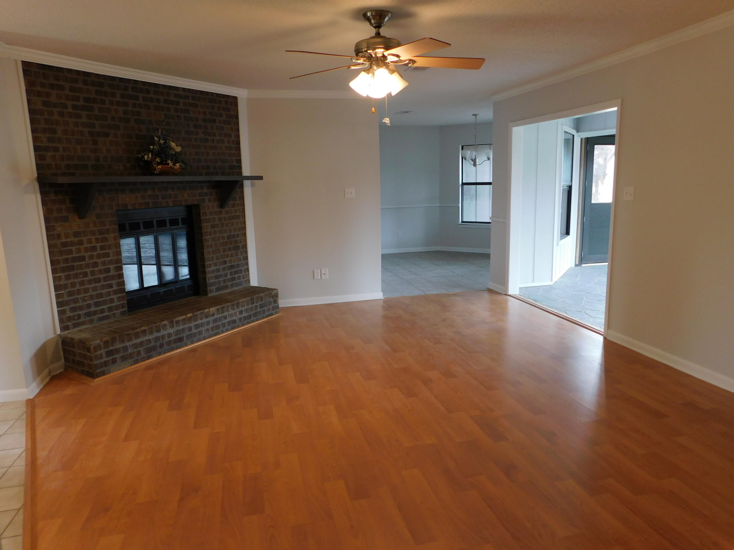 CHATEAU PRES DE LA MER - Residential