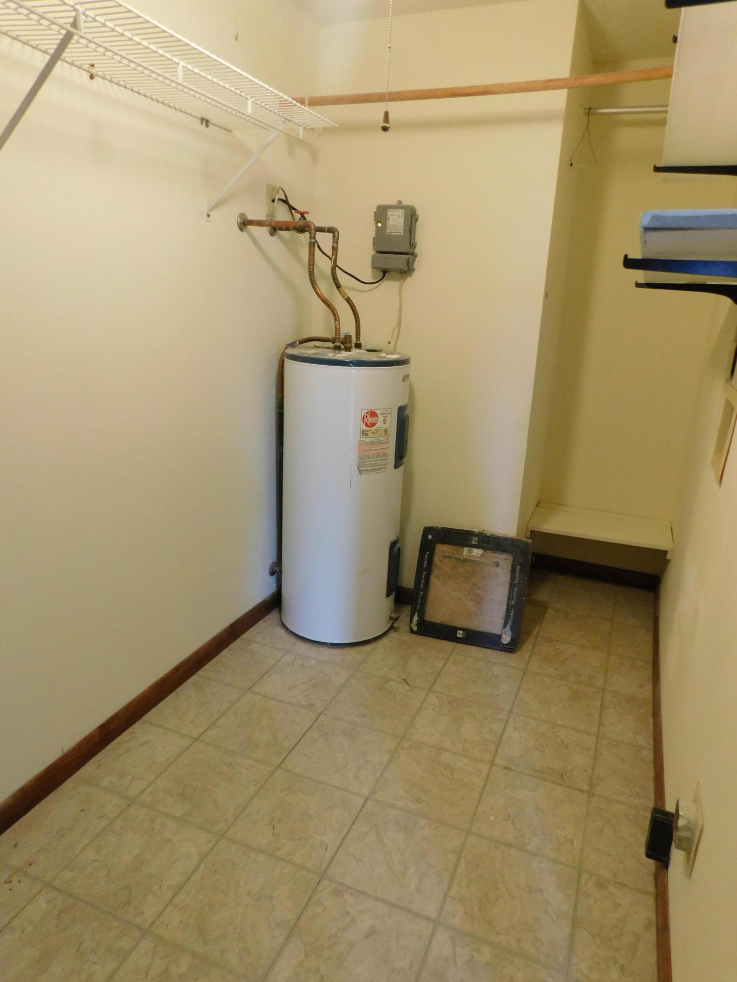 CHATEAU PRES DE LA MER - Residential