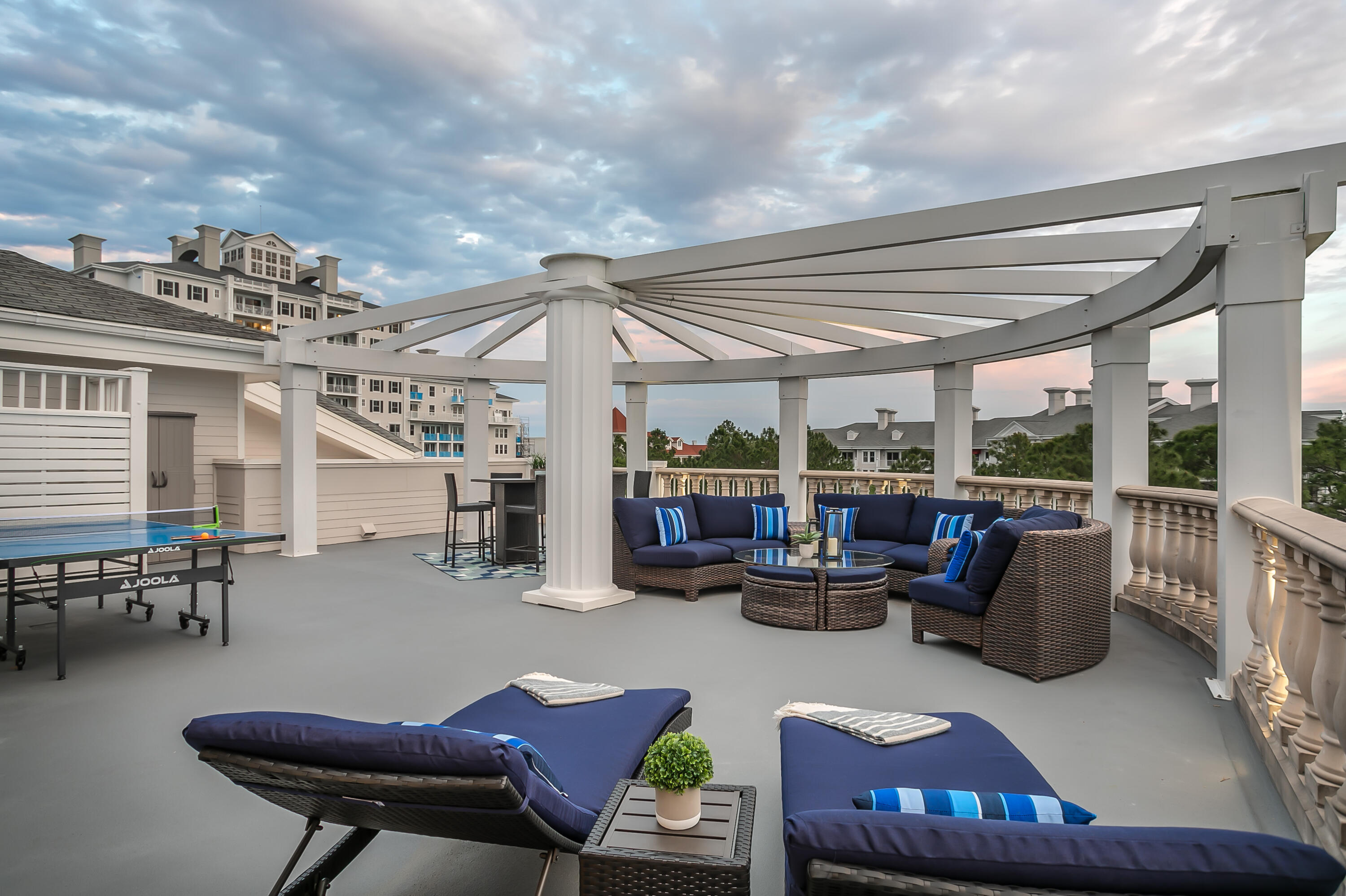 BAHIA CONDO - Residential