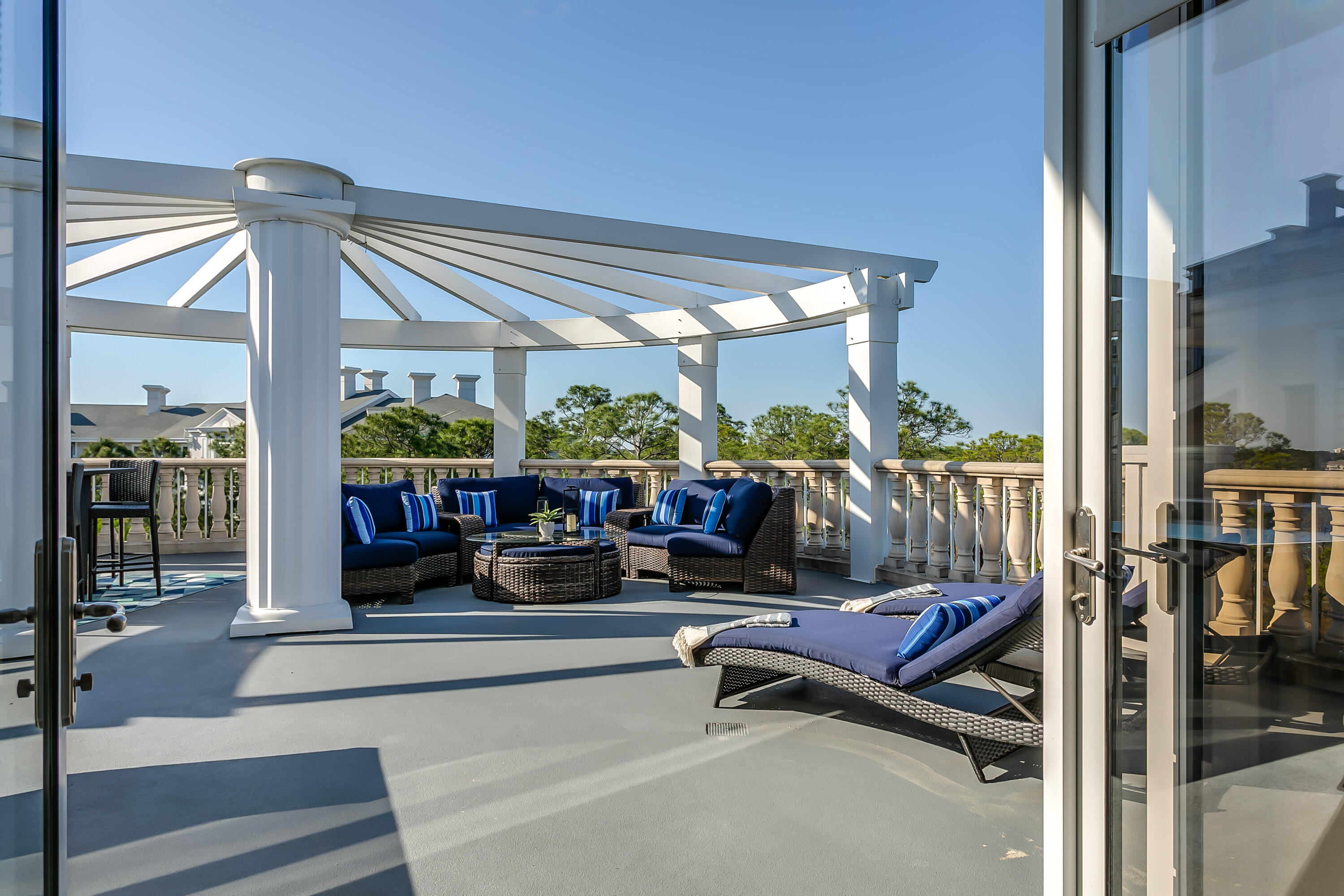 BAHIA CONDO - Residential