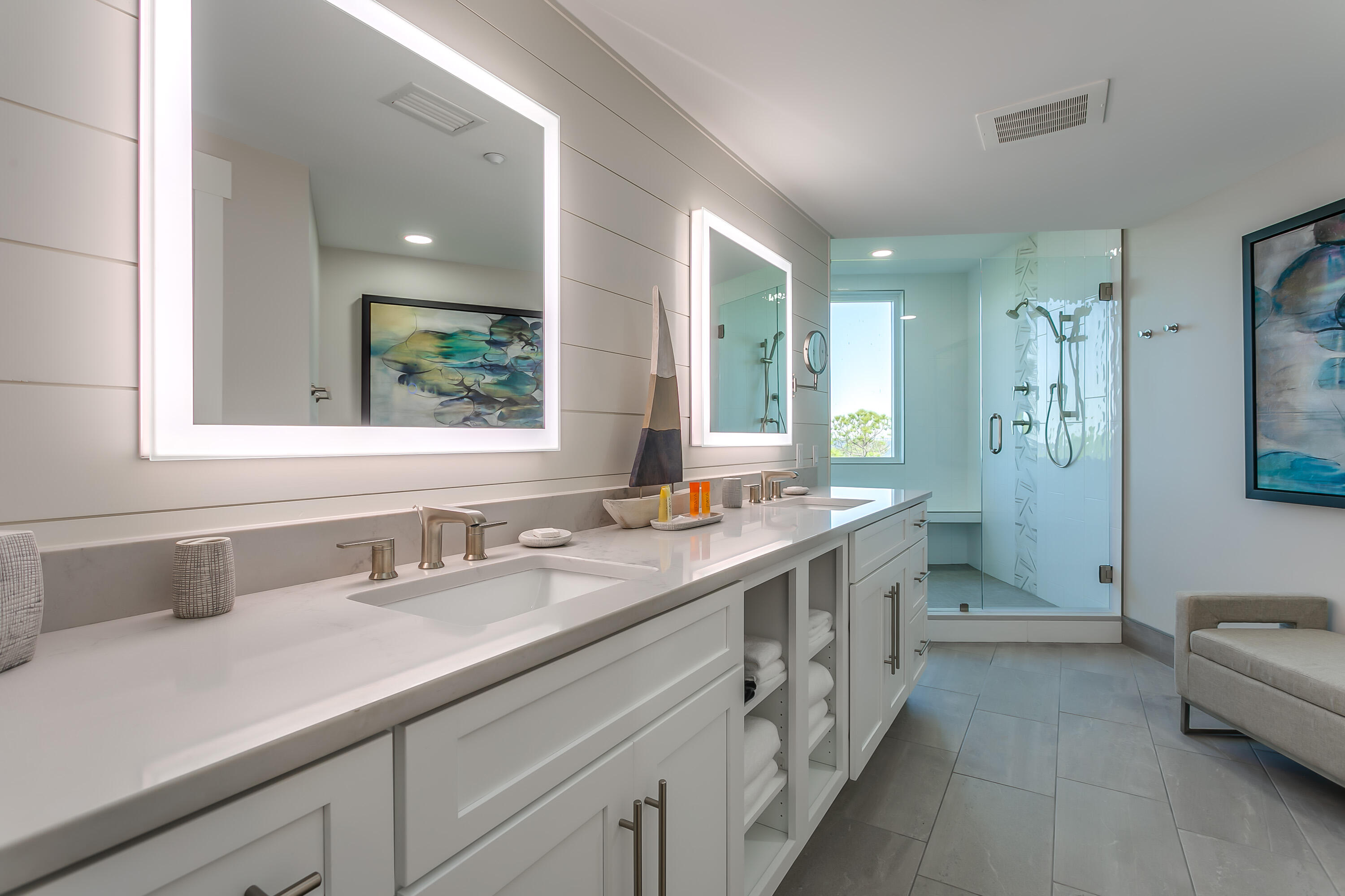 BAHIA CONDO - Residential