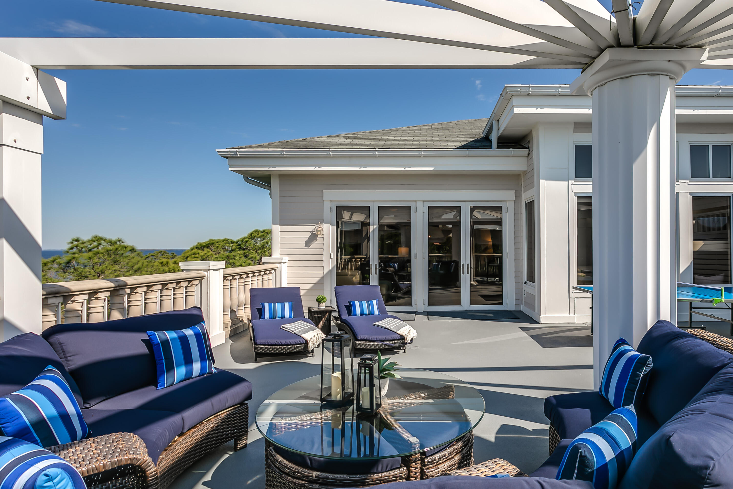 BAHIA CONDO - Residential