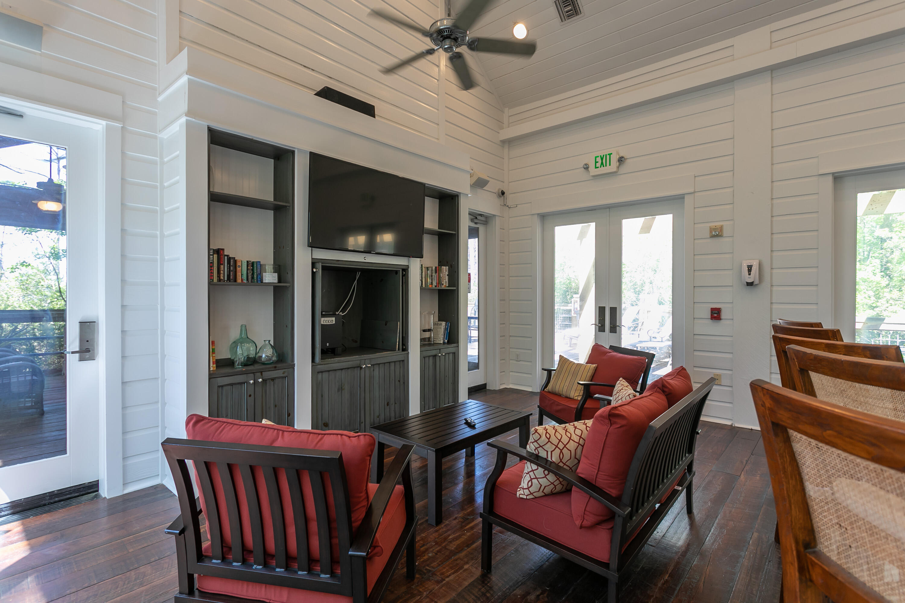 BAHIA CONDO - Residential