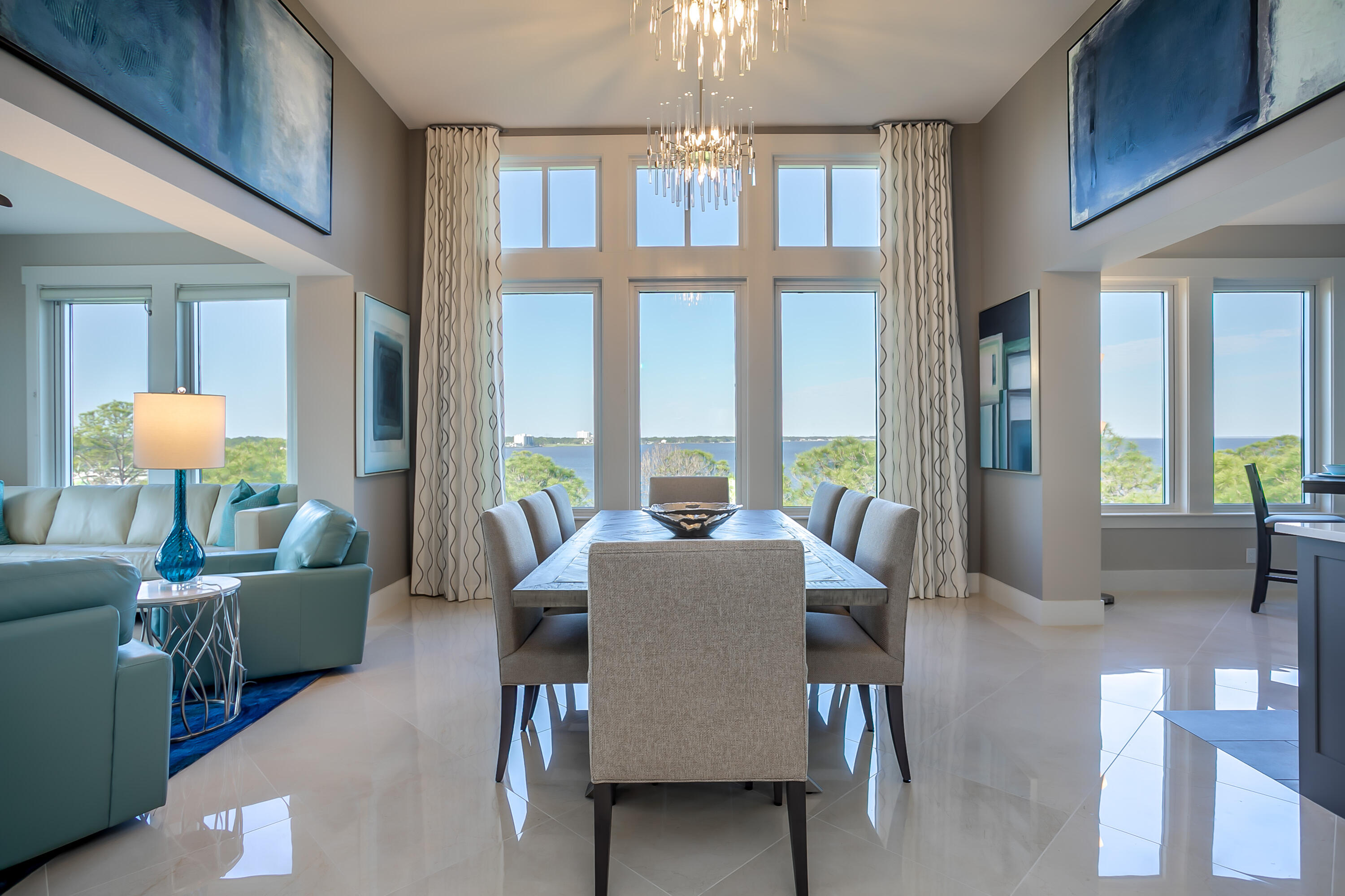 BAHIA CONDO - Residential