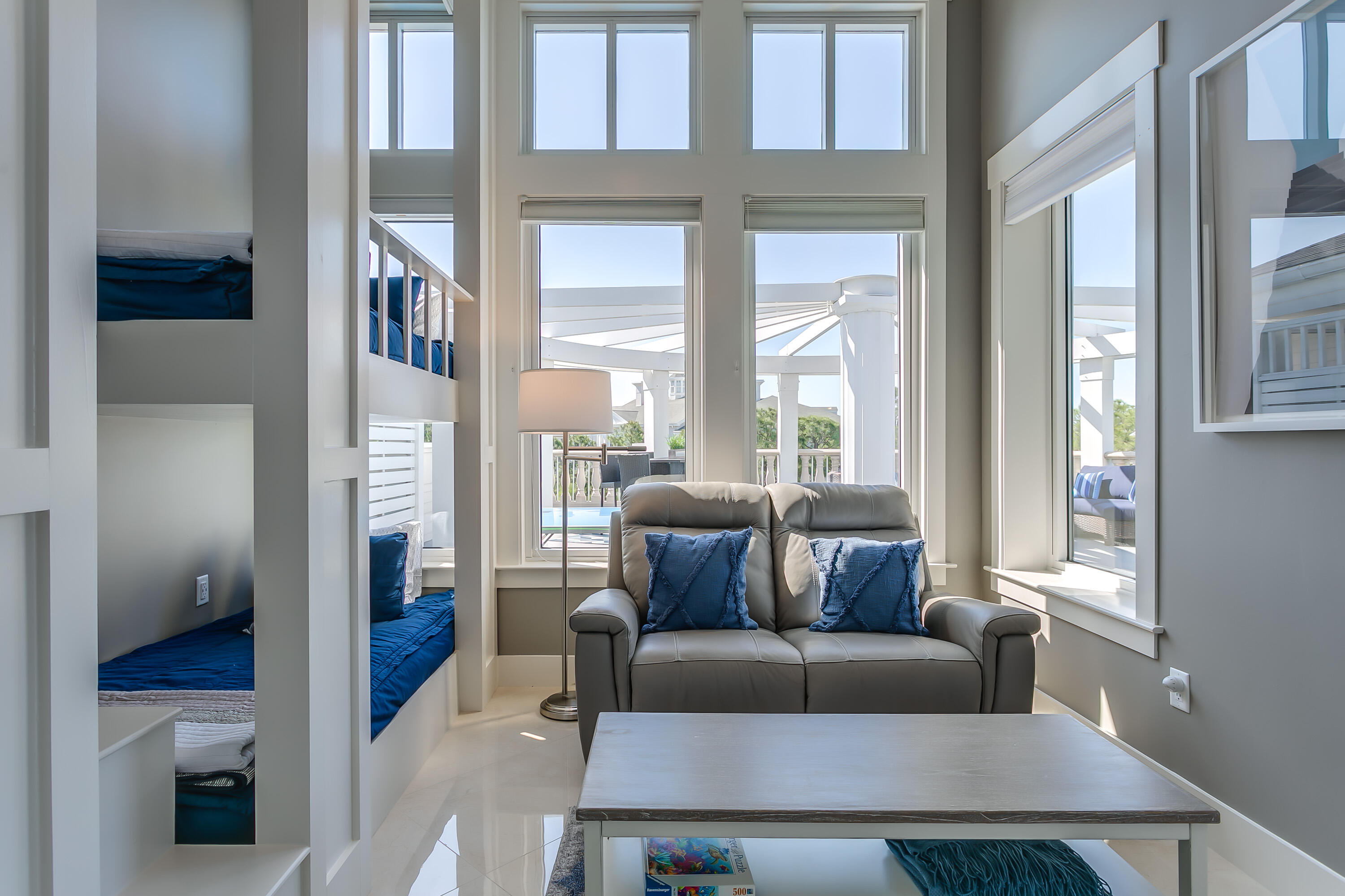 BAHIA CONDO - Residential
