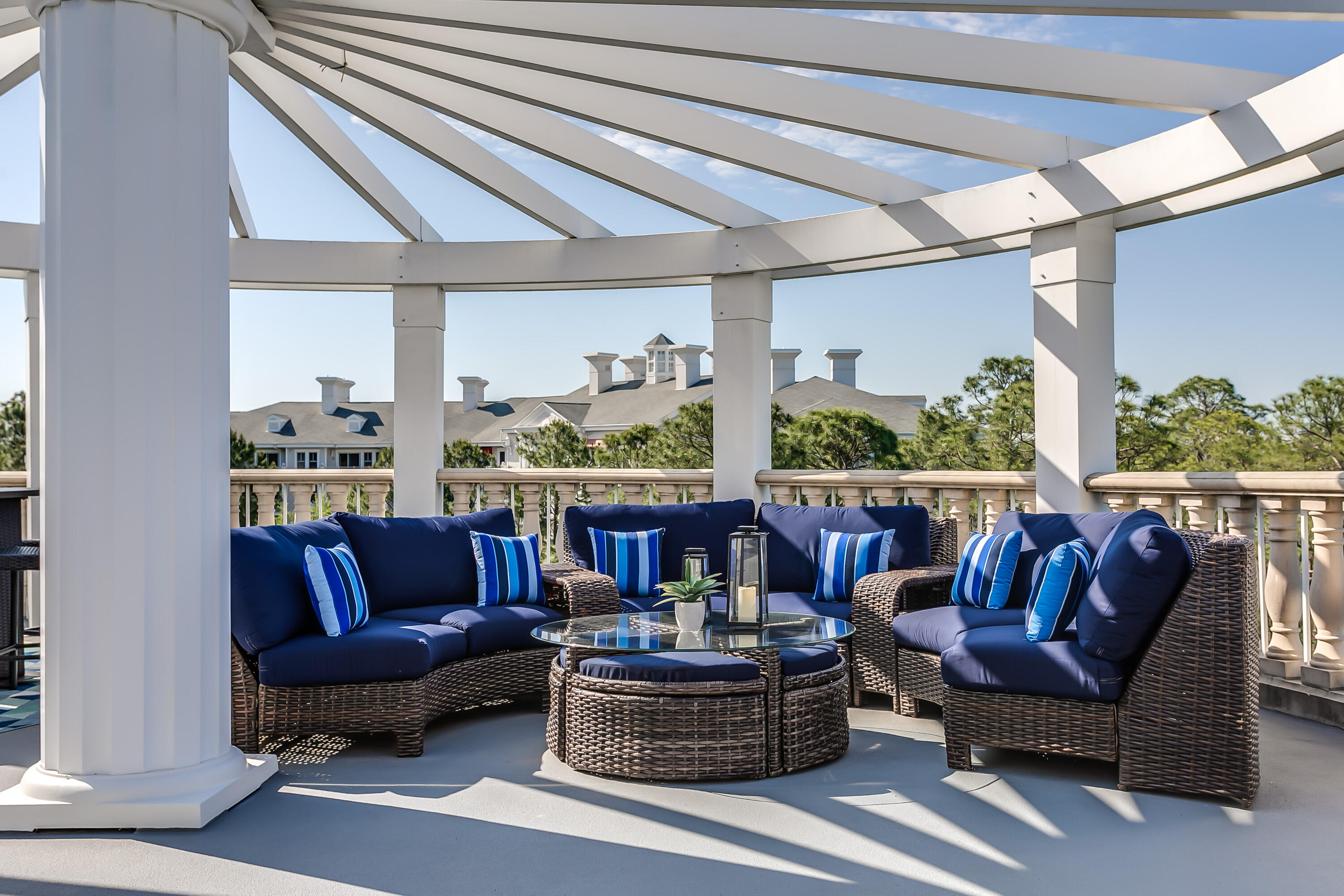 BAHIA CONDO - Residential