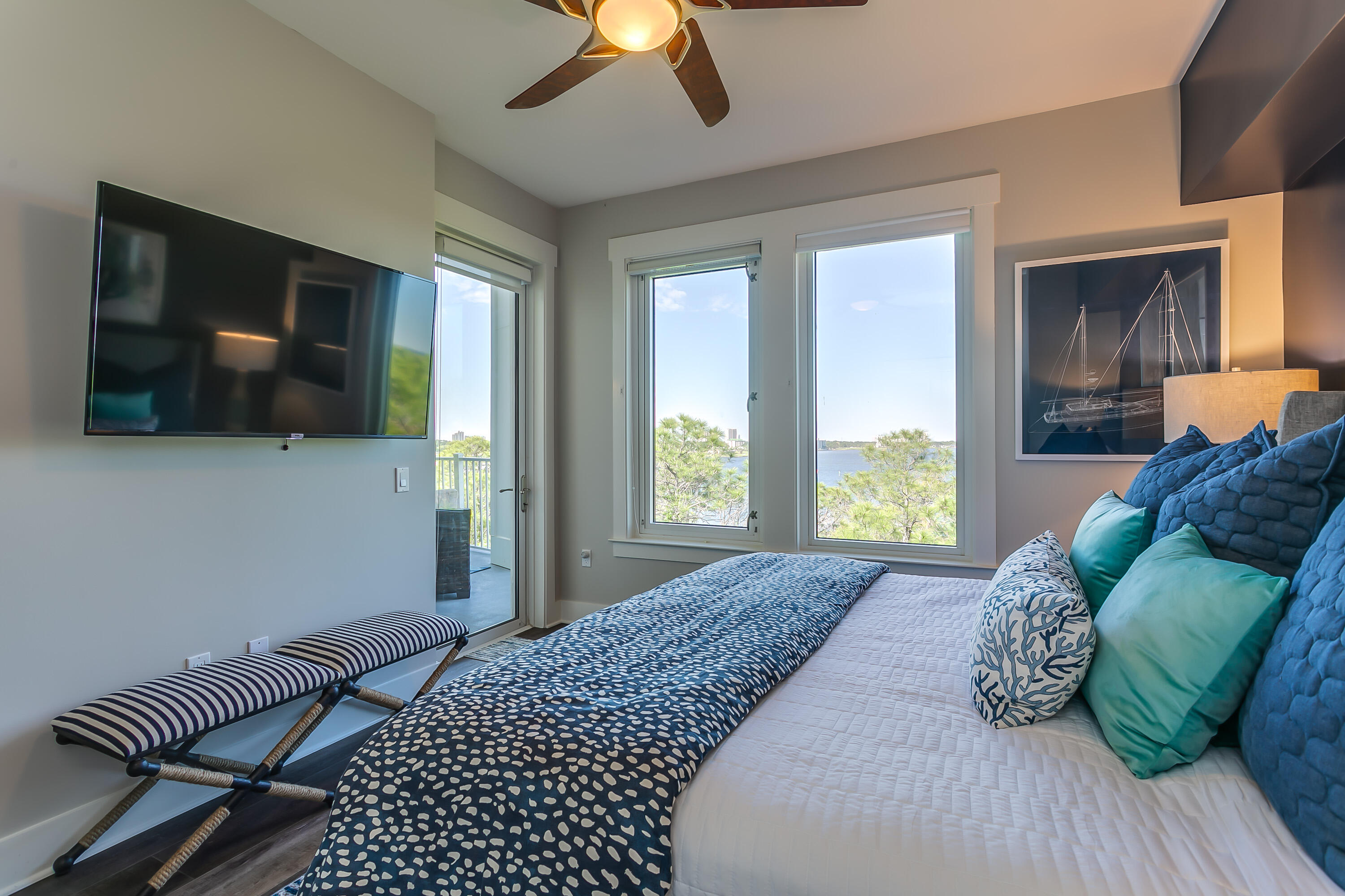 BAHIA CONDO - Residential