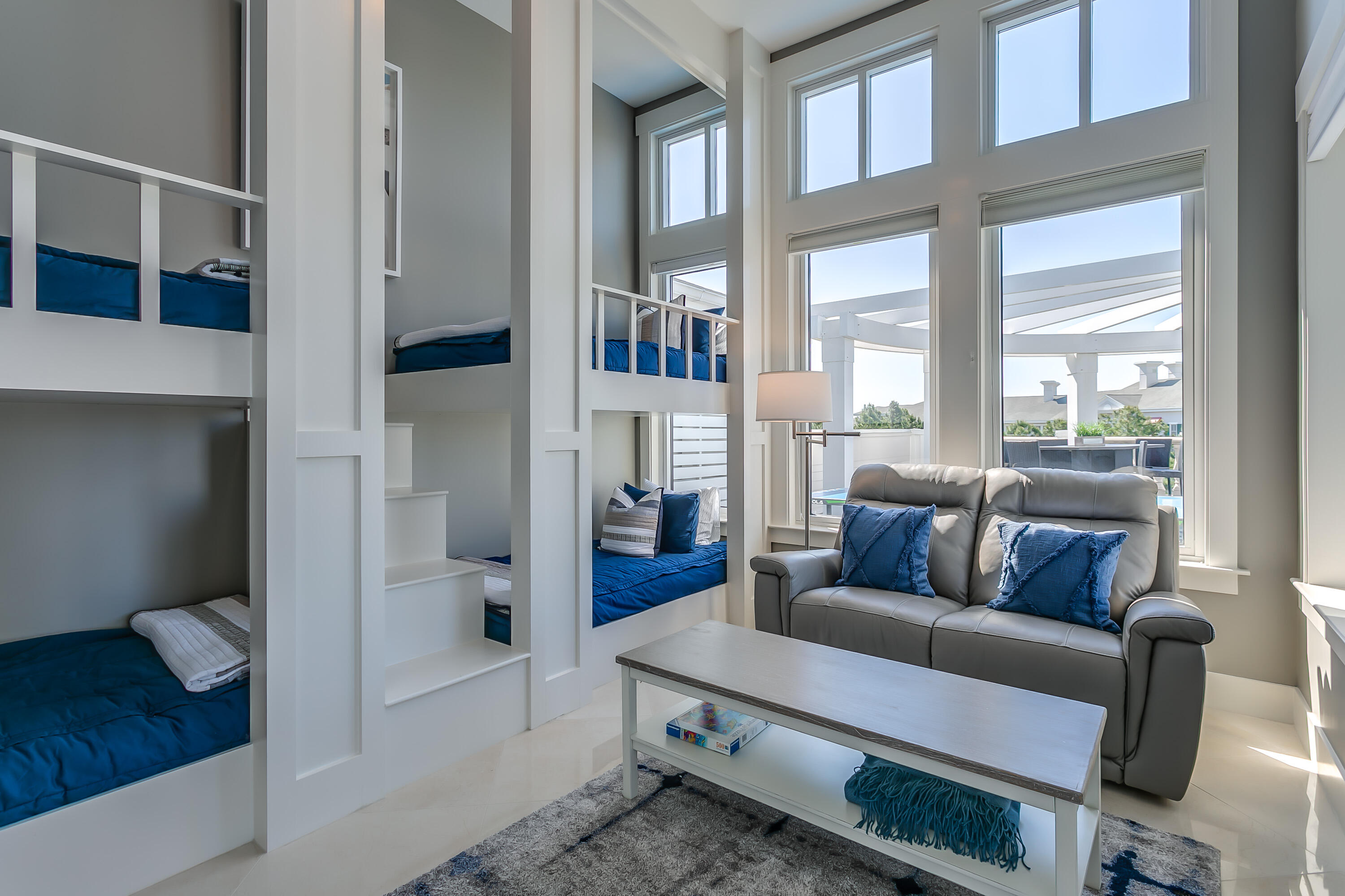 BAHIA CONDO - Residential
