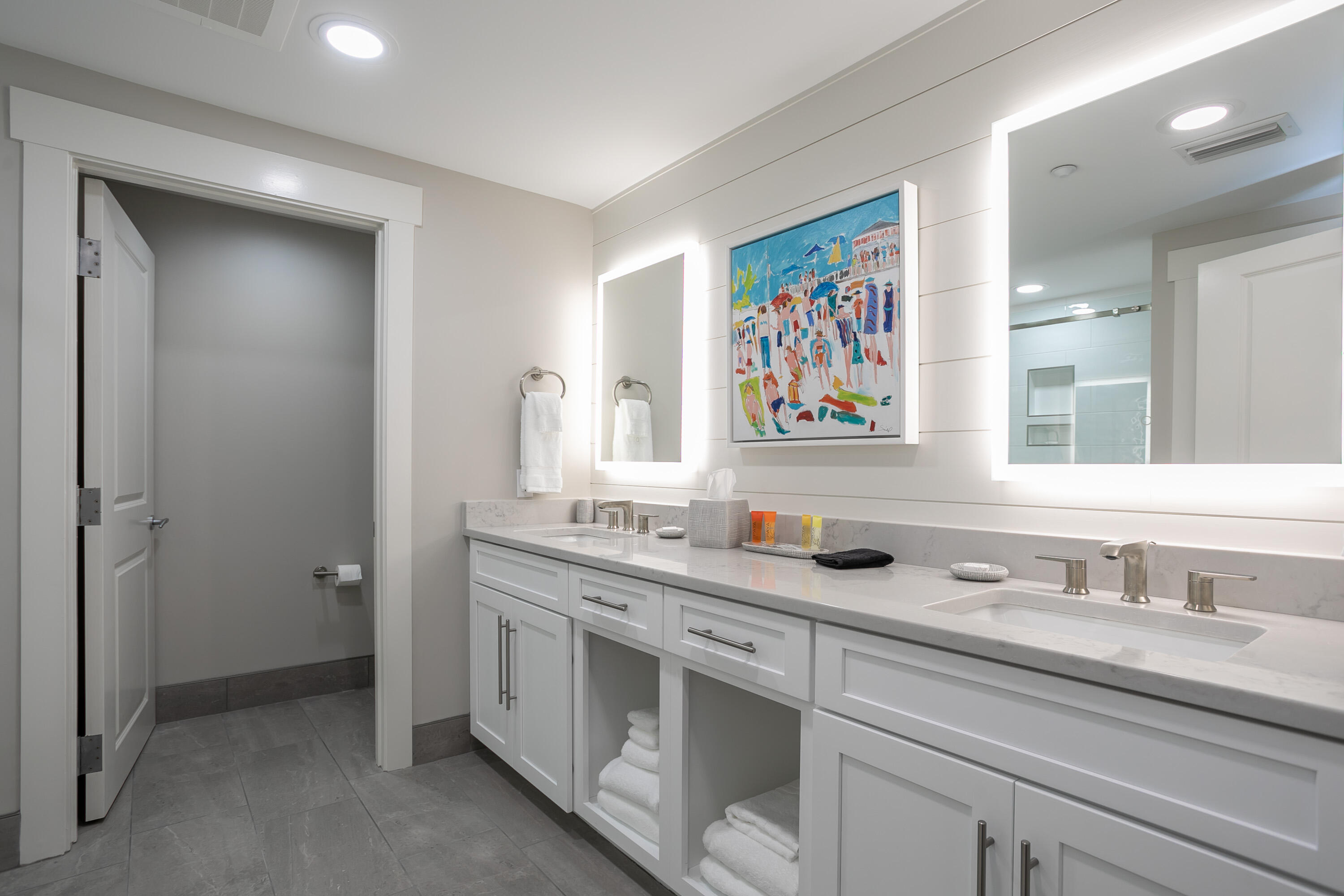 BAHIA CONDO - Residential