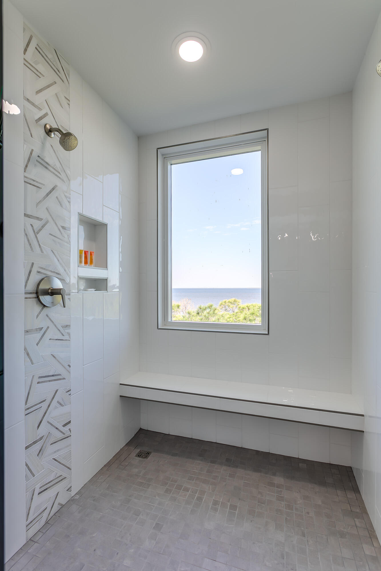 BAHIA CONDO - Residential