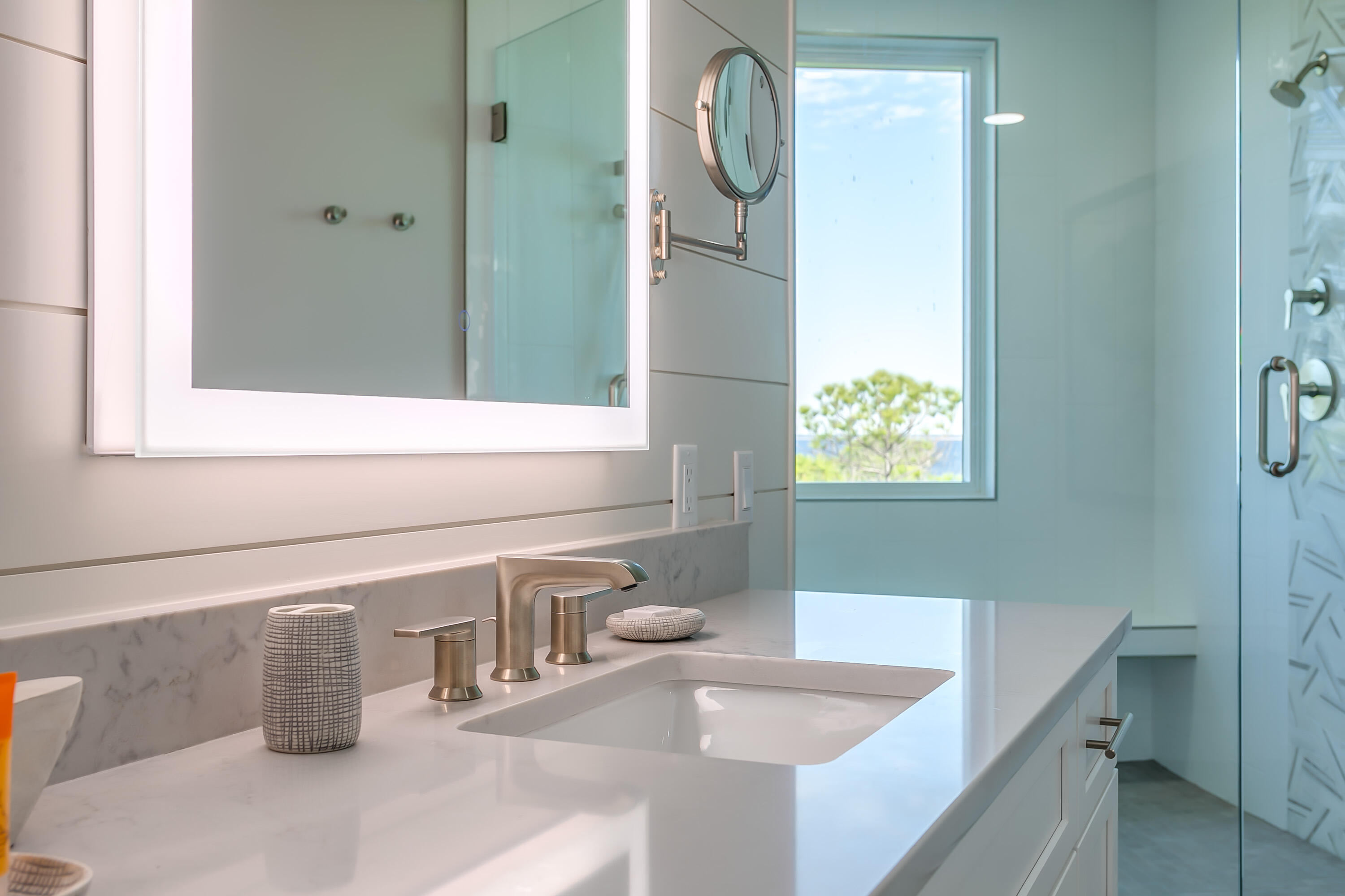 BAHIA CONDO - Residential