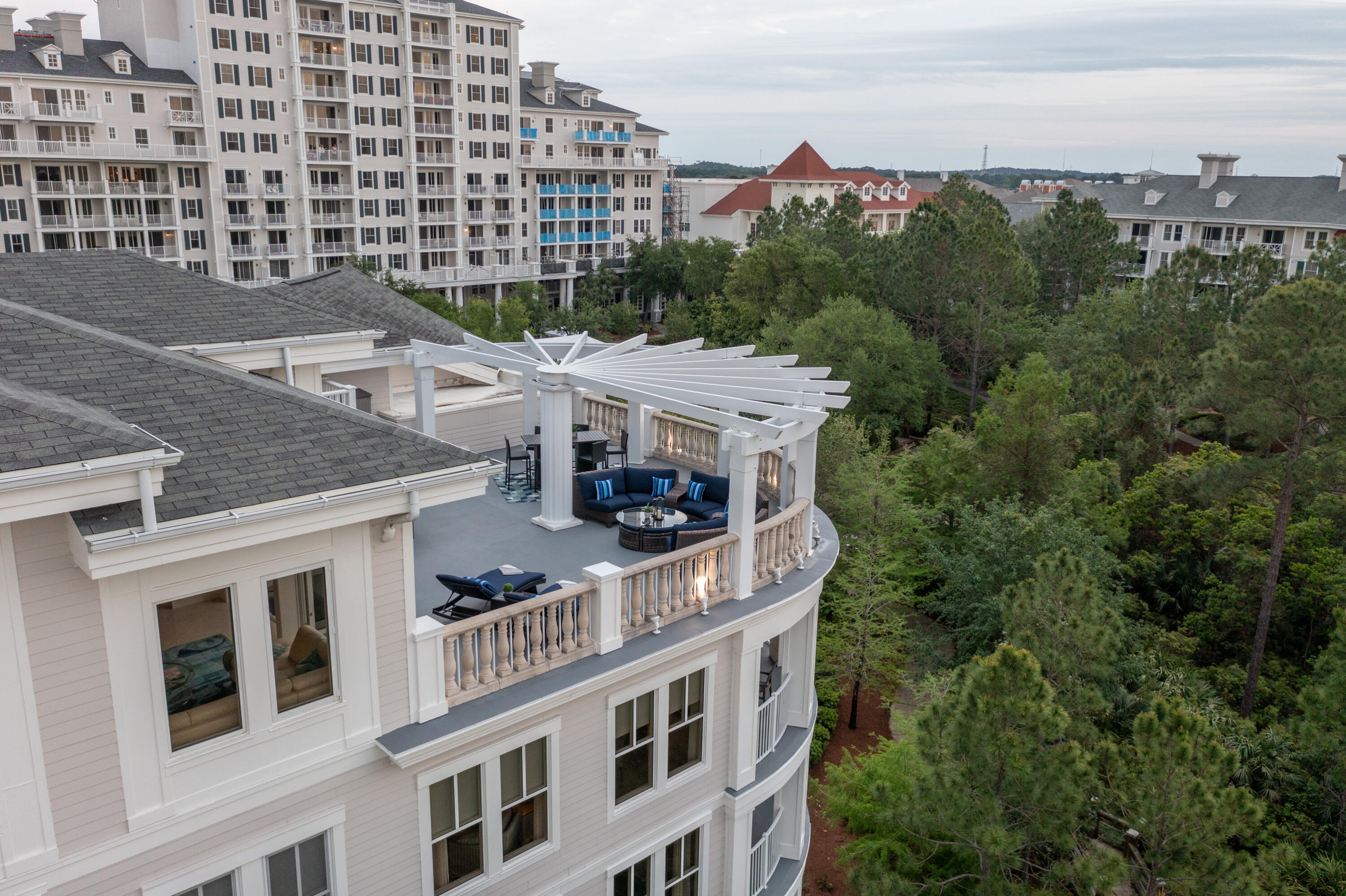 BAHIA CONDO - Residential