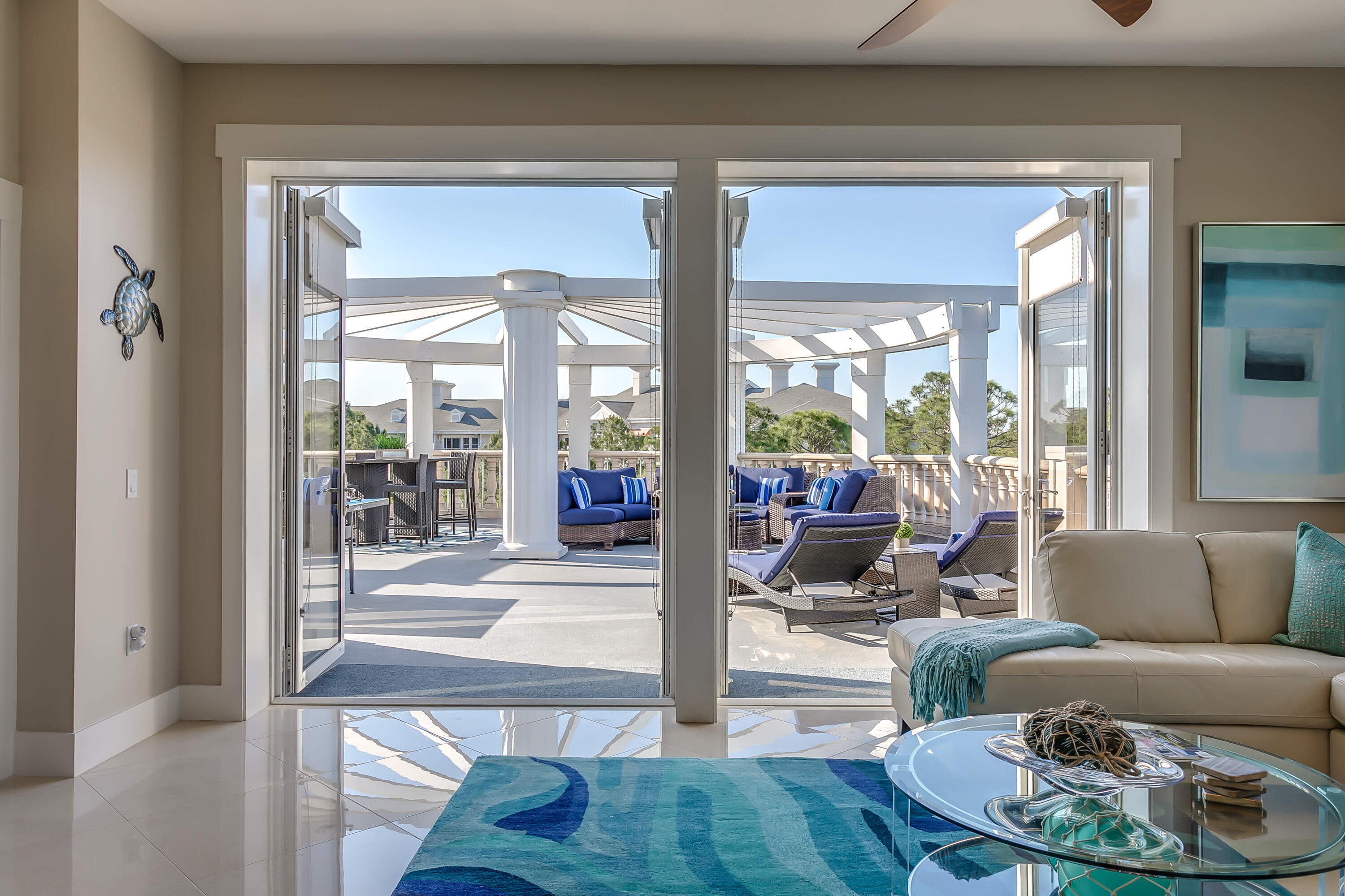 BAHIA CONDO - Residential