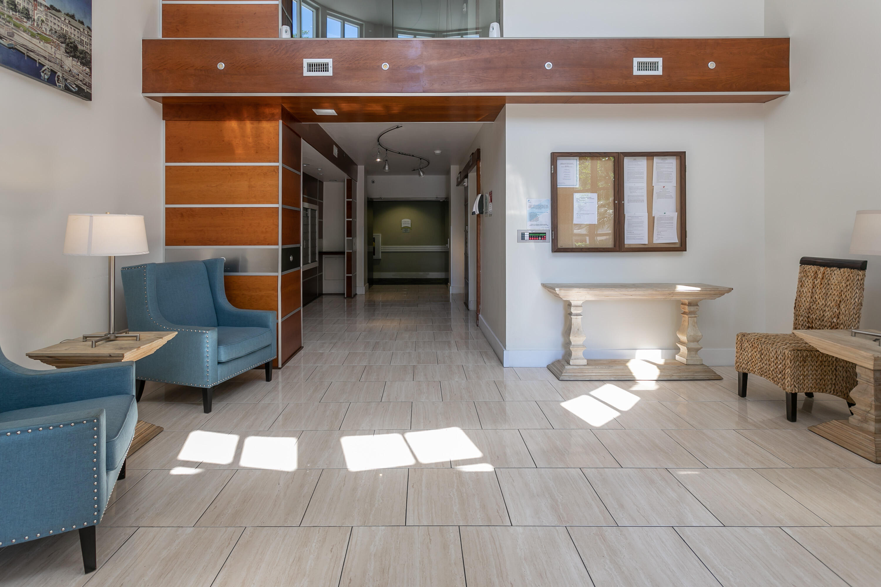 BAHIA CONDO - Residential