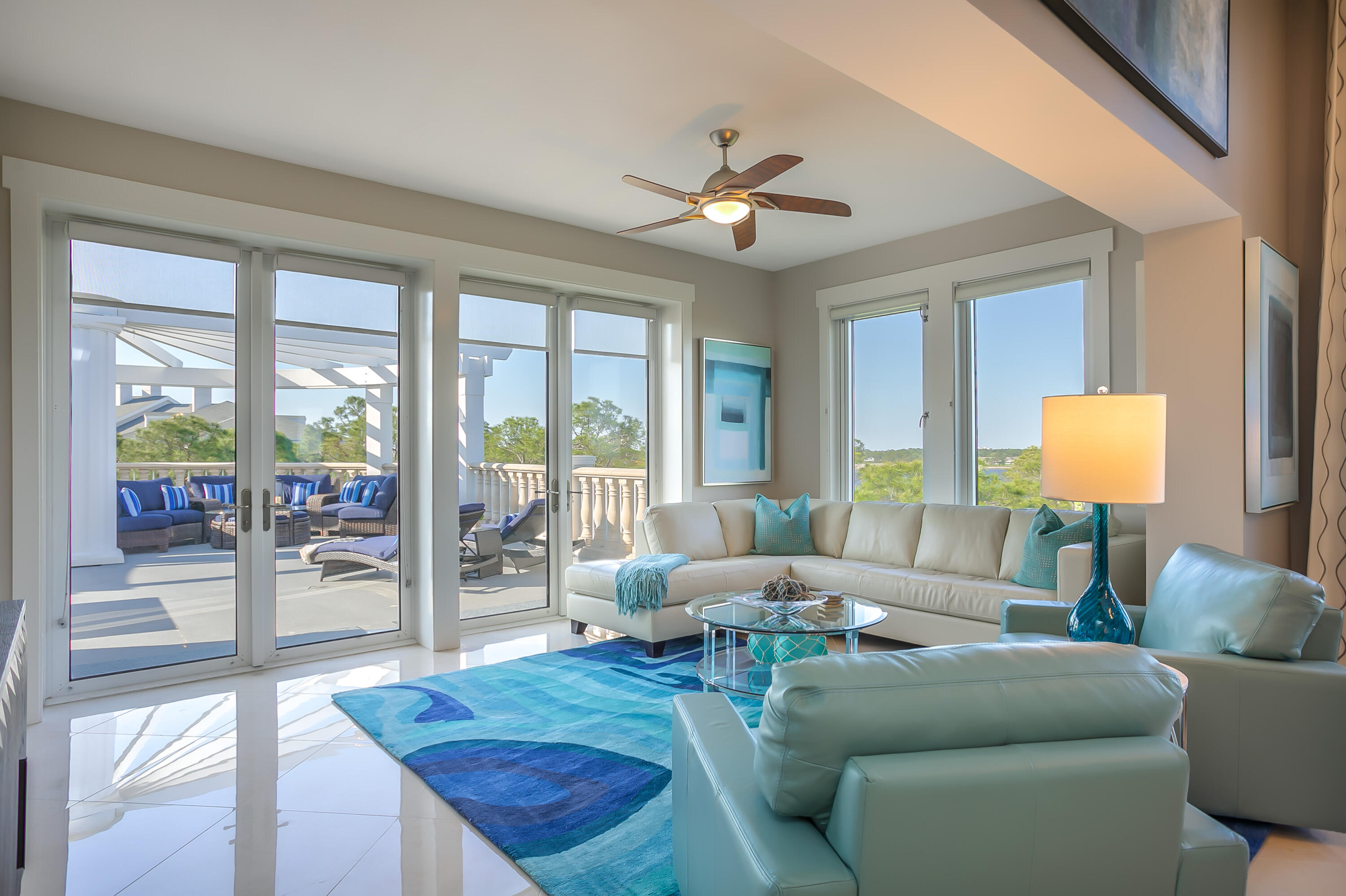 BAHIA CONDO - Residential