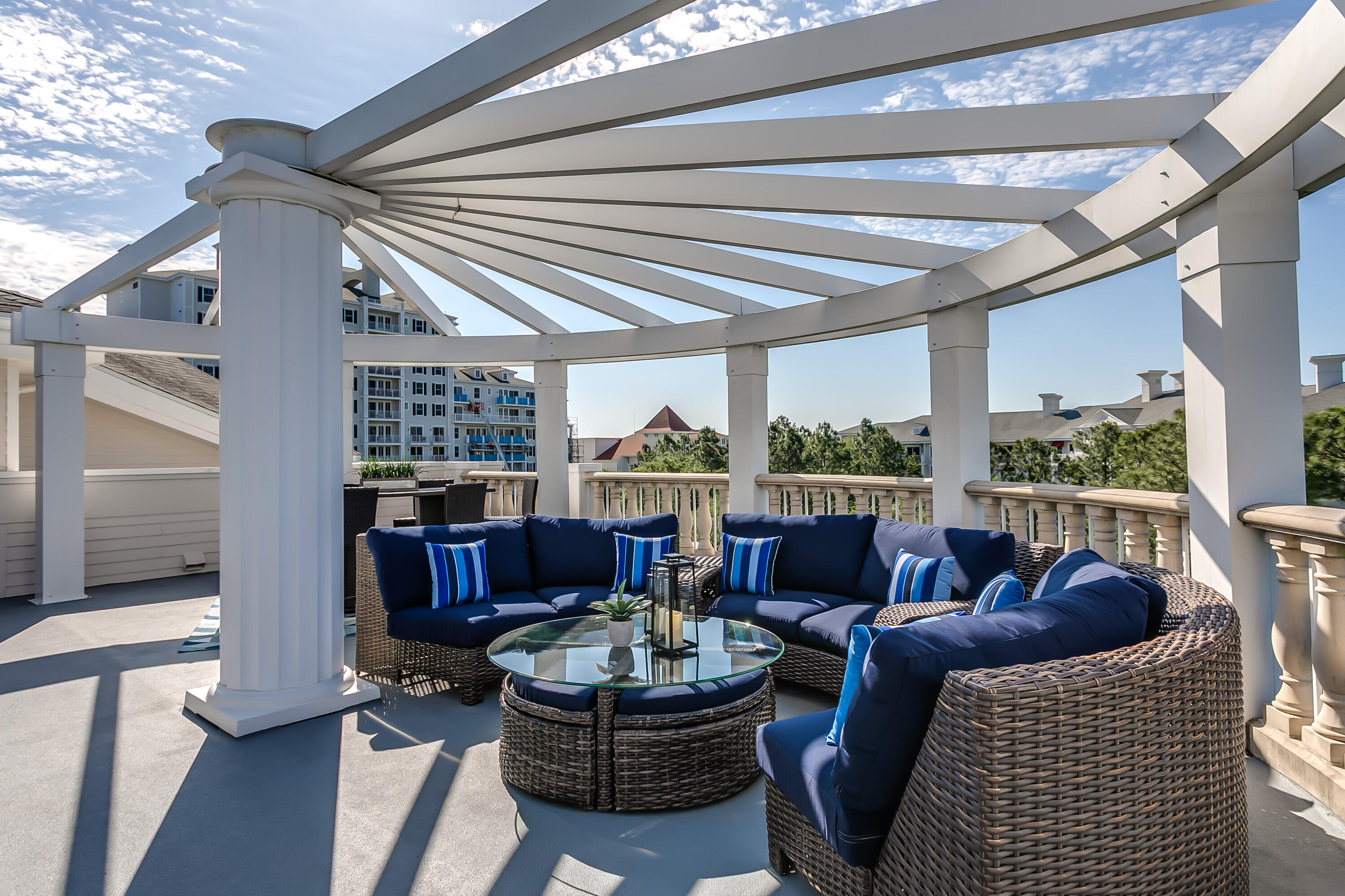 BAHIA CONDO - Residential