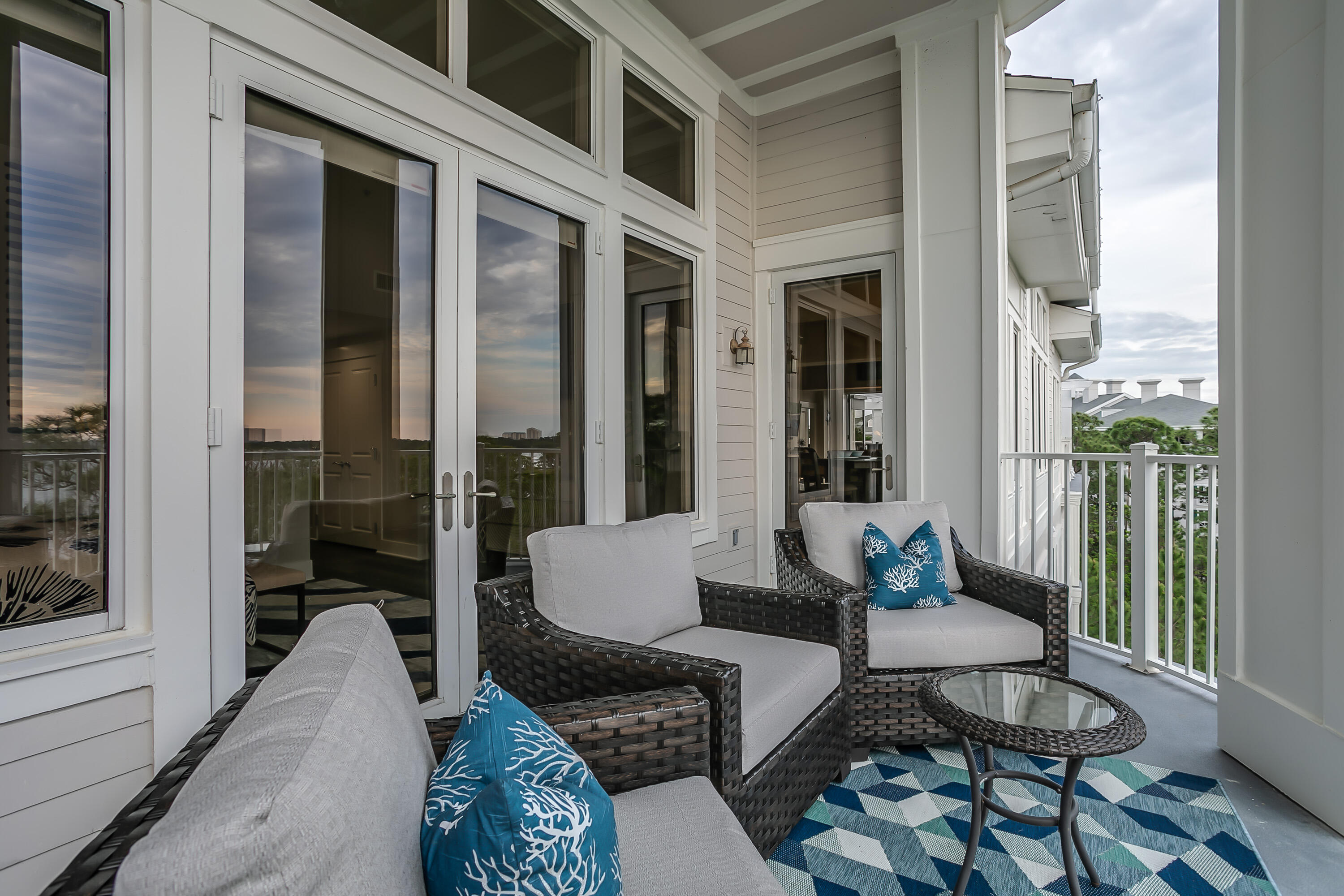 BAHIA CONDO - Residential