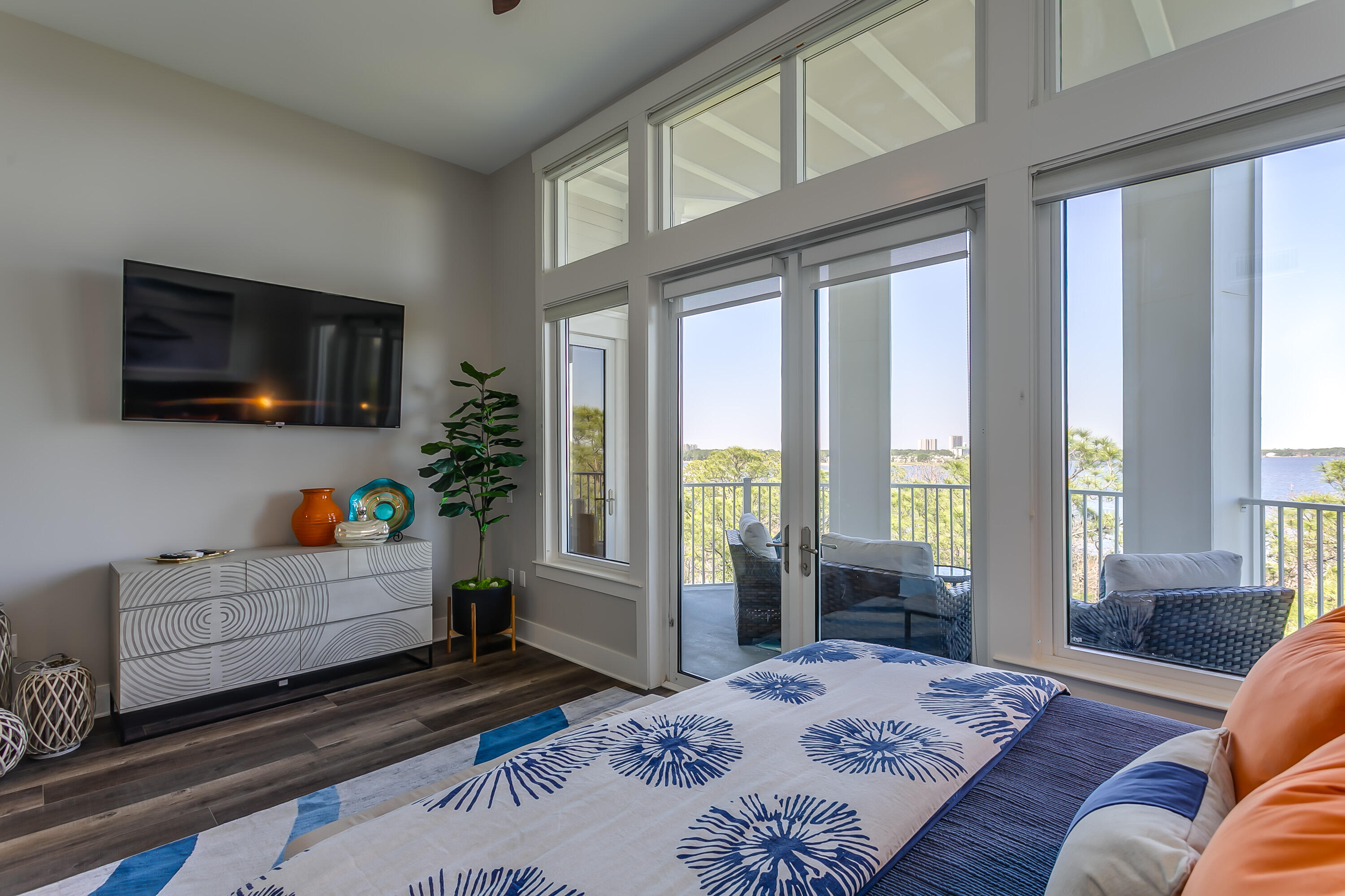 BAHIA CONDO - Residential