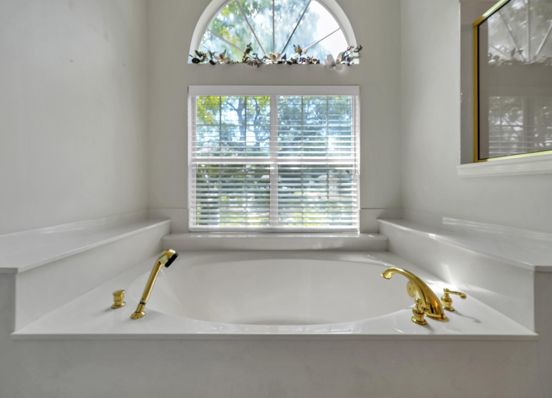 SUNSET BAY - Residential