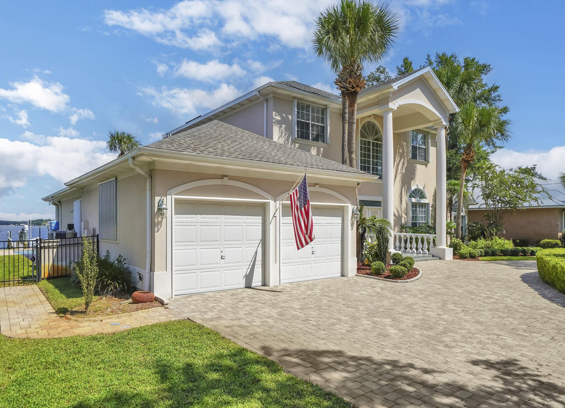 SUNSET BAY - Residential