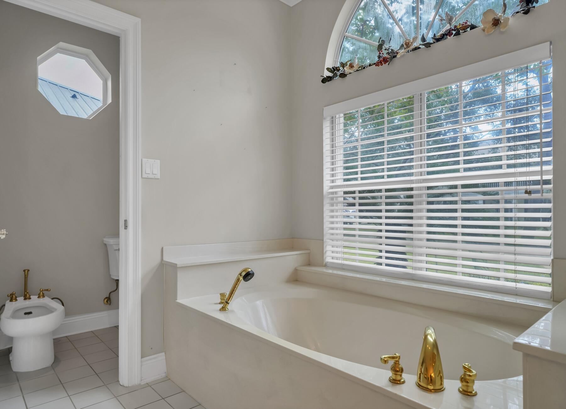 SUNSET BAY - Residential