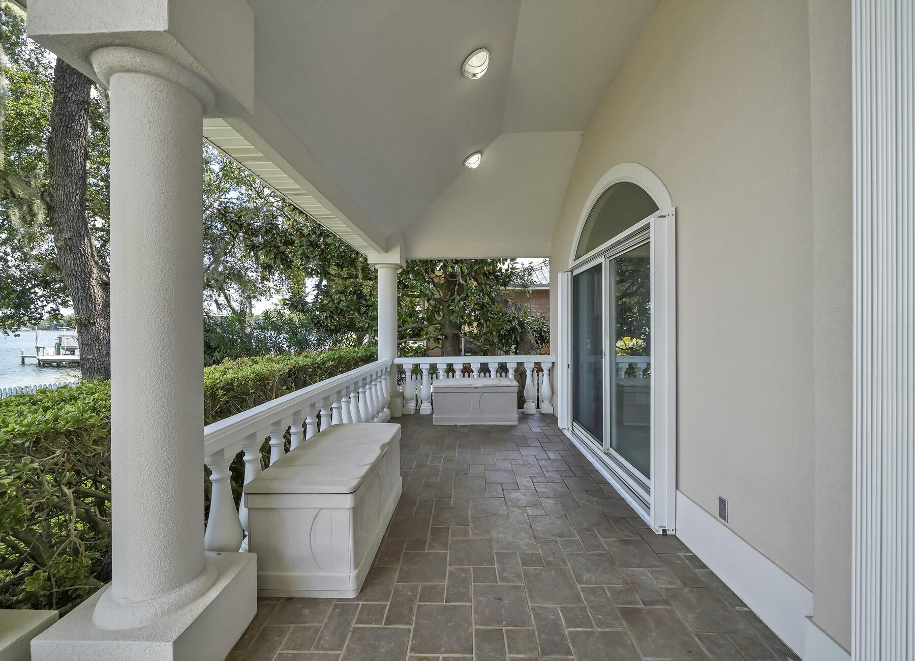 SUNSET BAY - Residential