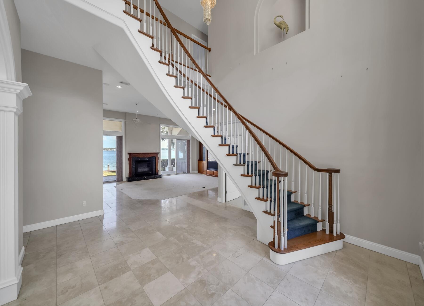 SUNSET BAY - Residential