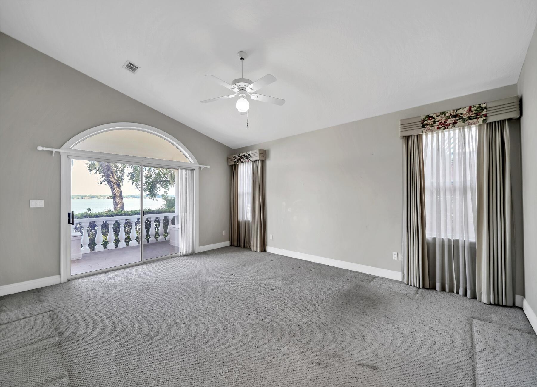 SUNSET BAY - Residential