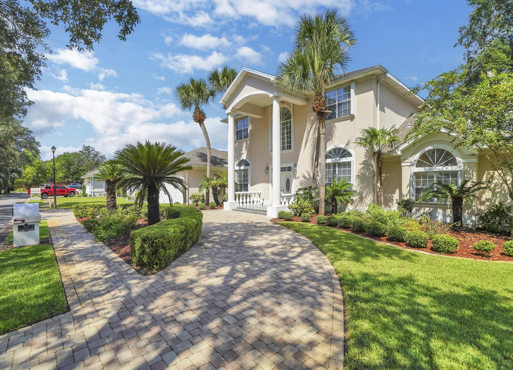 SUNSET BAY - Residential