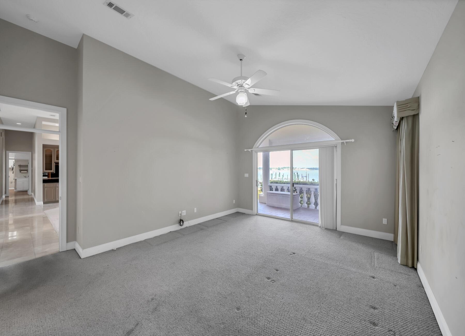 SUNSET BAY - Residential