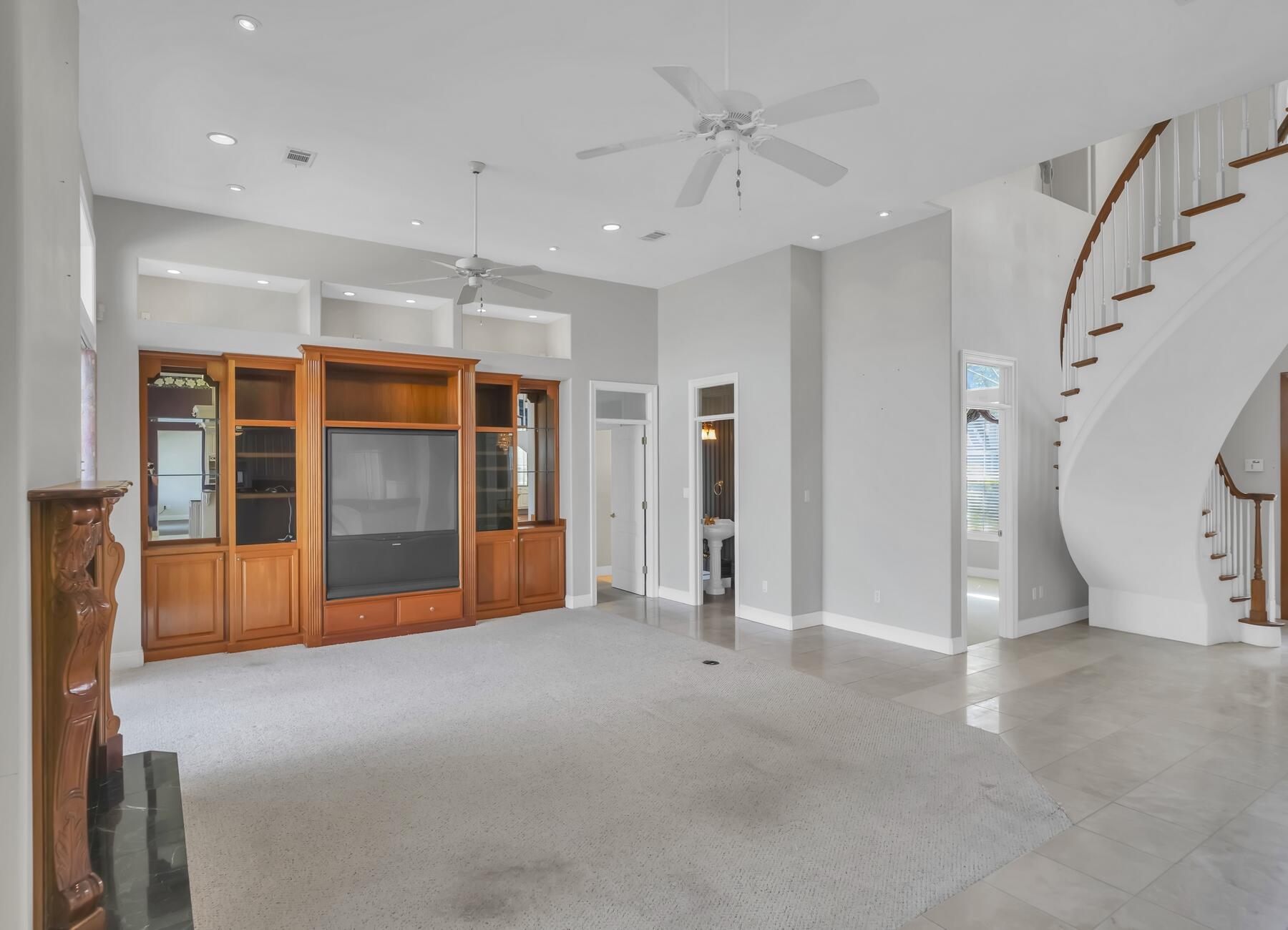 SUNSET BAY - Residential