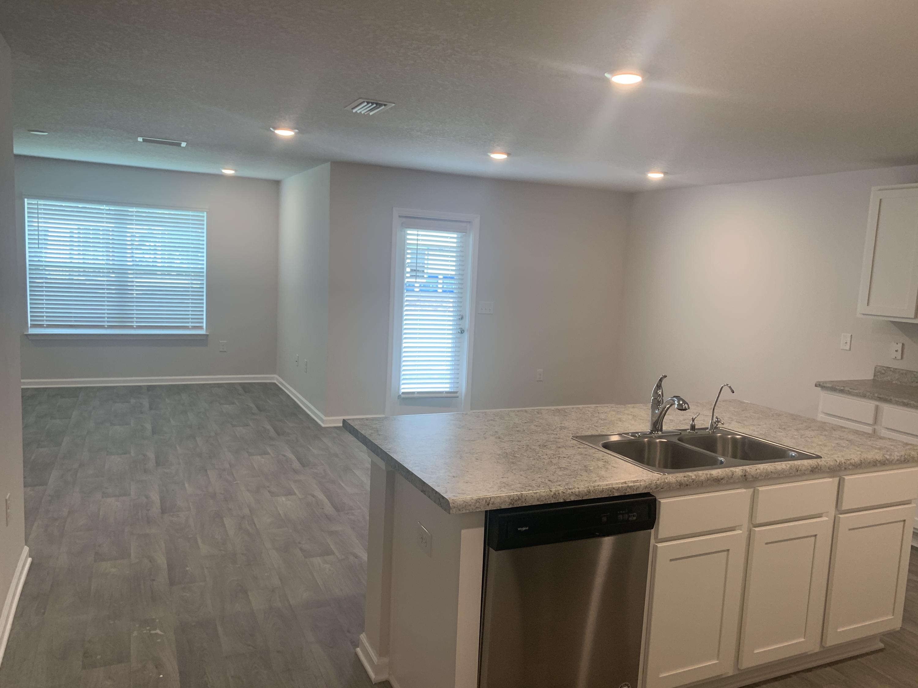 MILL COTTAGES AT HAMMOCK BAY - Residential Lease