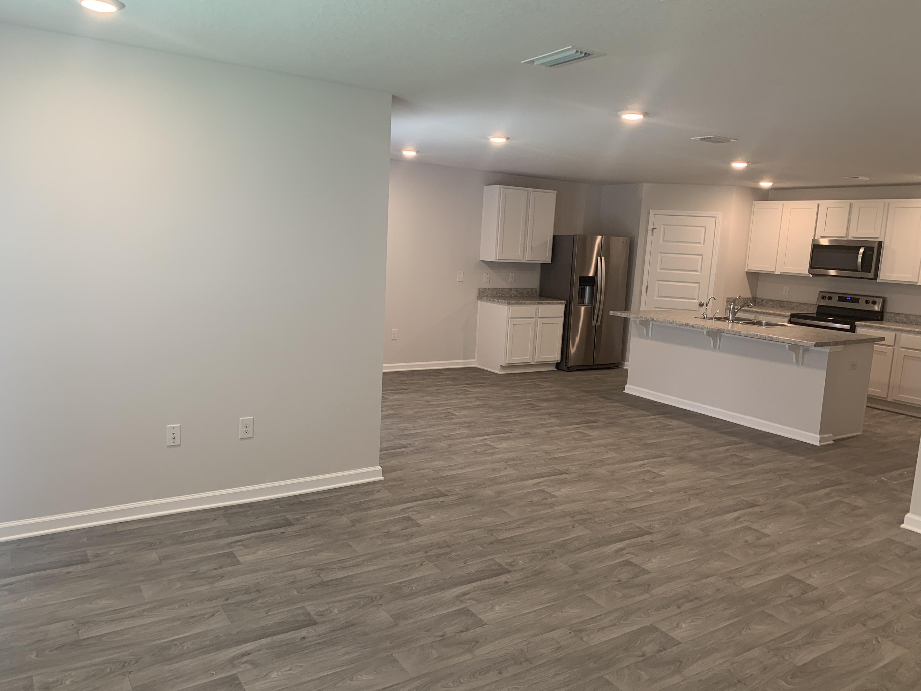 MILL COTTAGES AT HAMMOCK BAY - Residential Lease