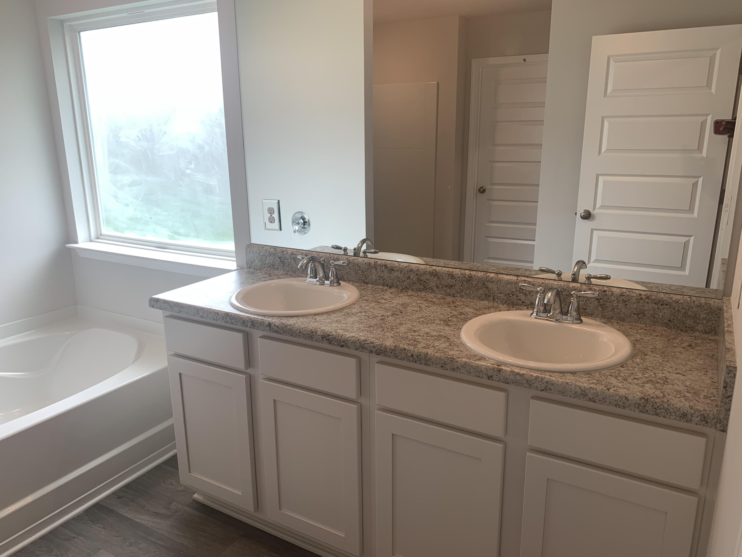 MILL COTTAGES AT HAMMOCK BAY - Residential Lease