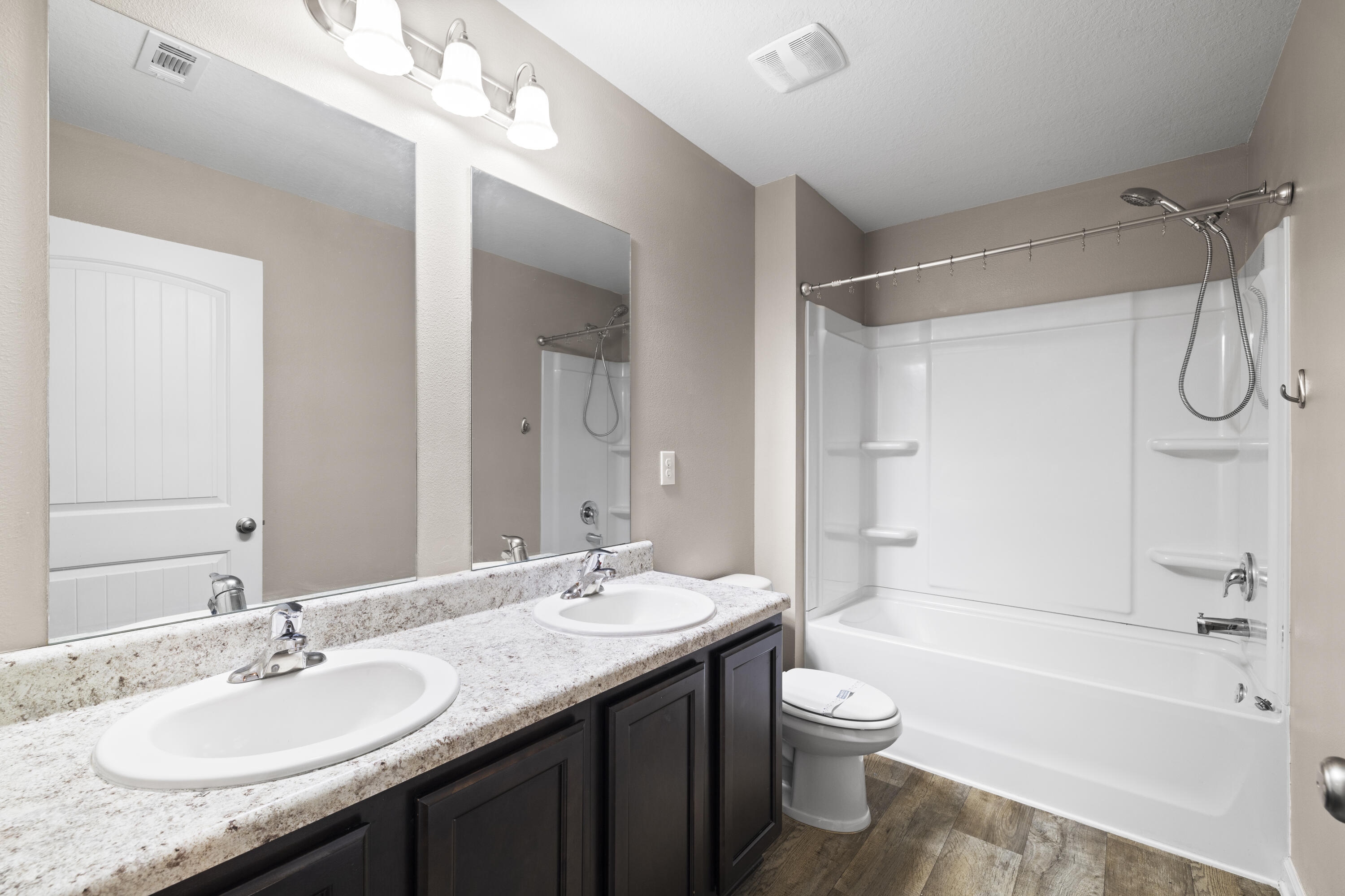 Redstone Commons - Residential Lease