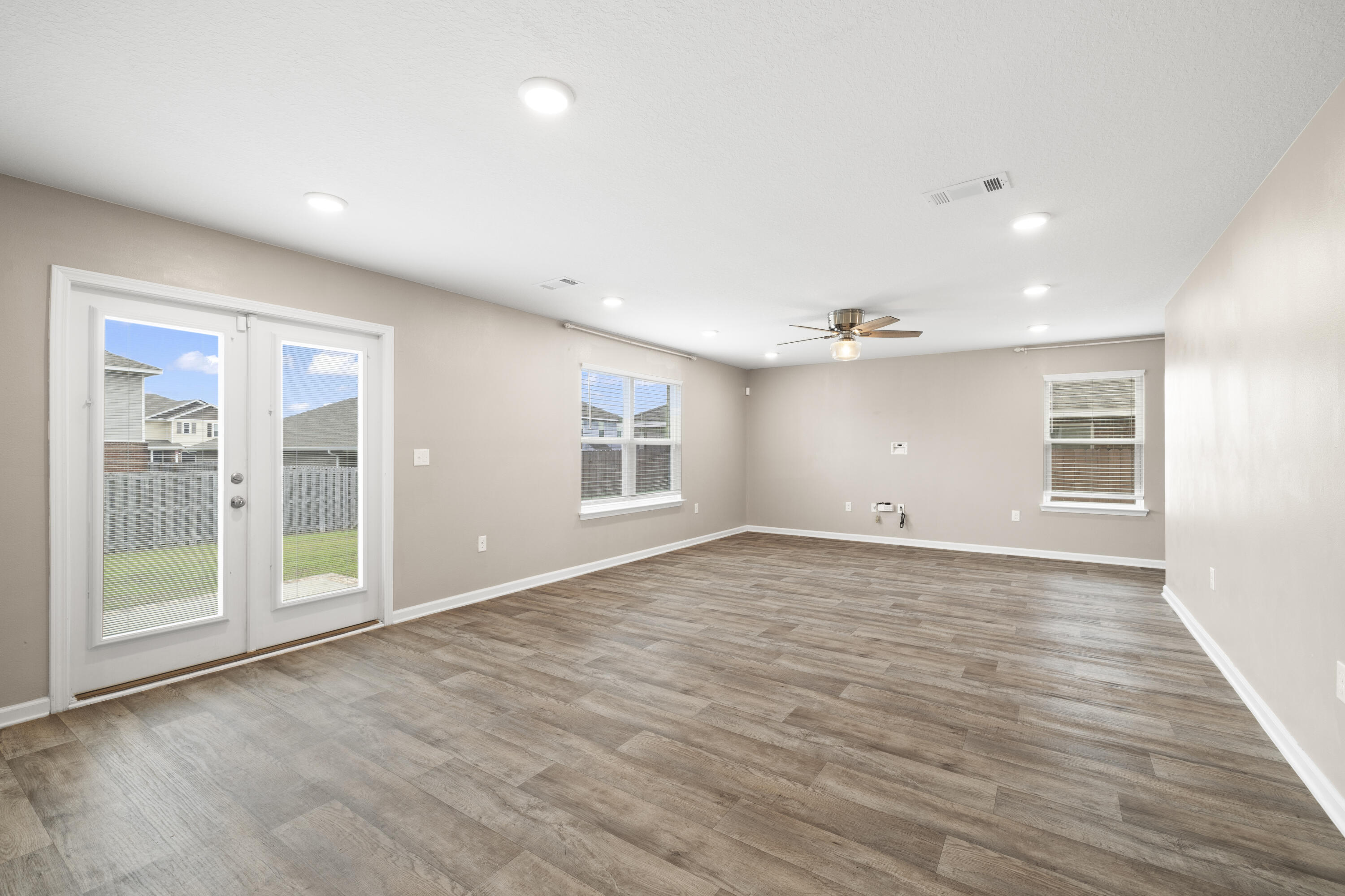 Redstone Commons - Residential Lease