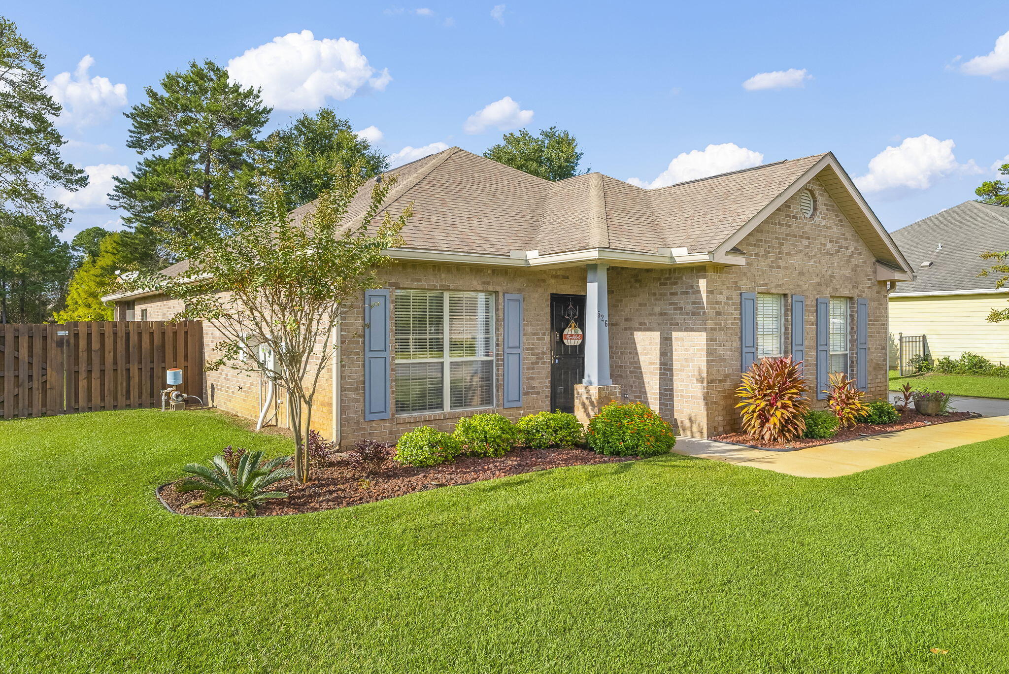 HAMMOCK BAY - Residential Lease