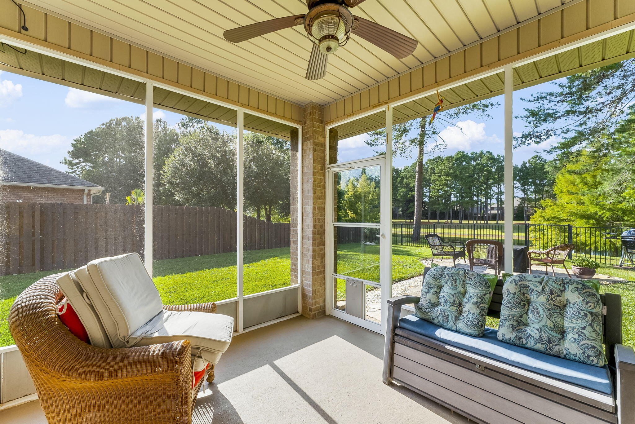 HAMMOCK BAY - Residential Lease