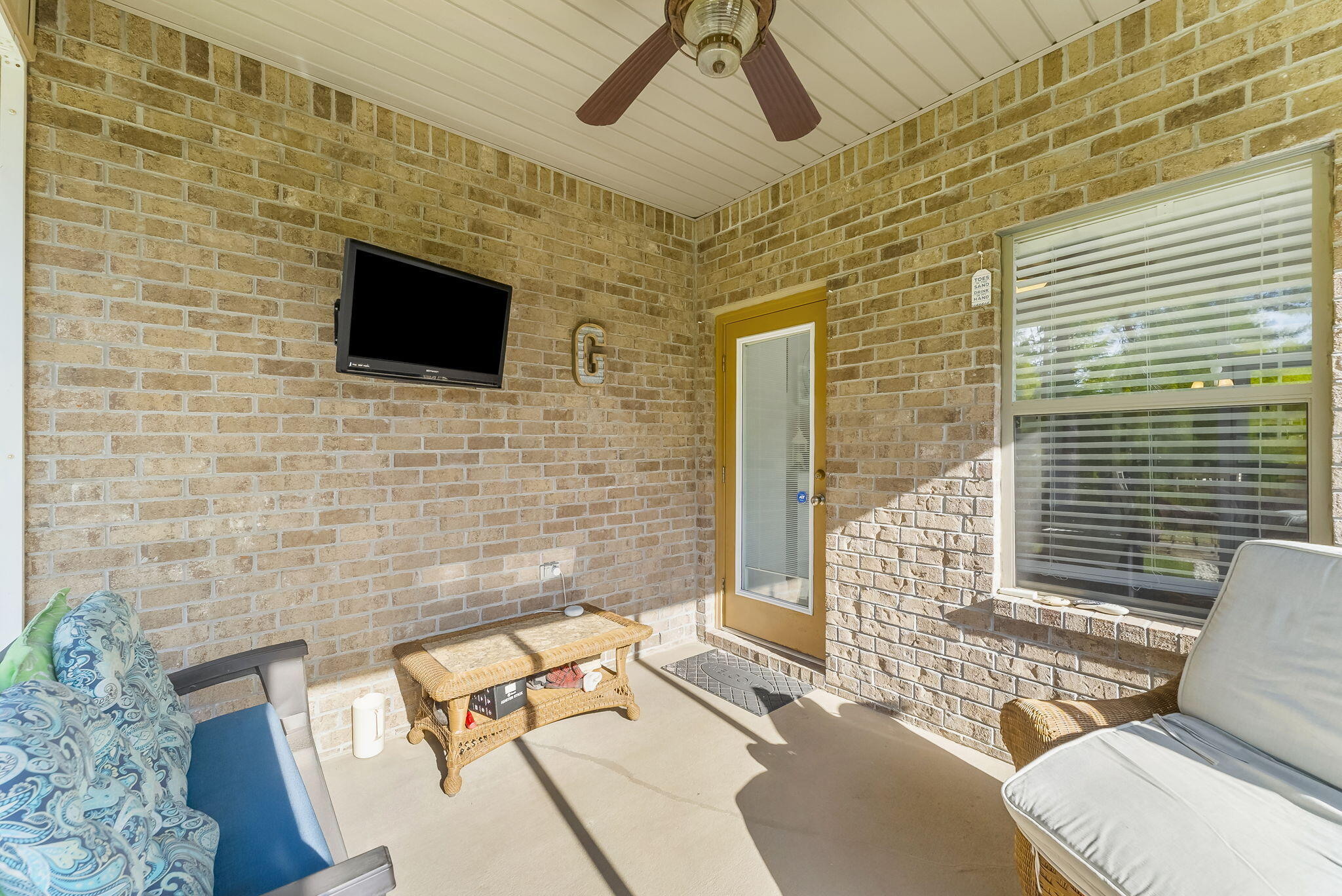 HAMMOCK BAY - Residential Lease