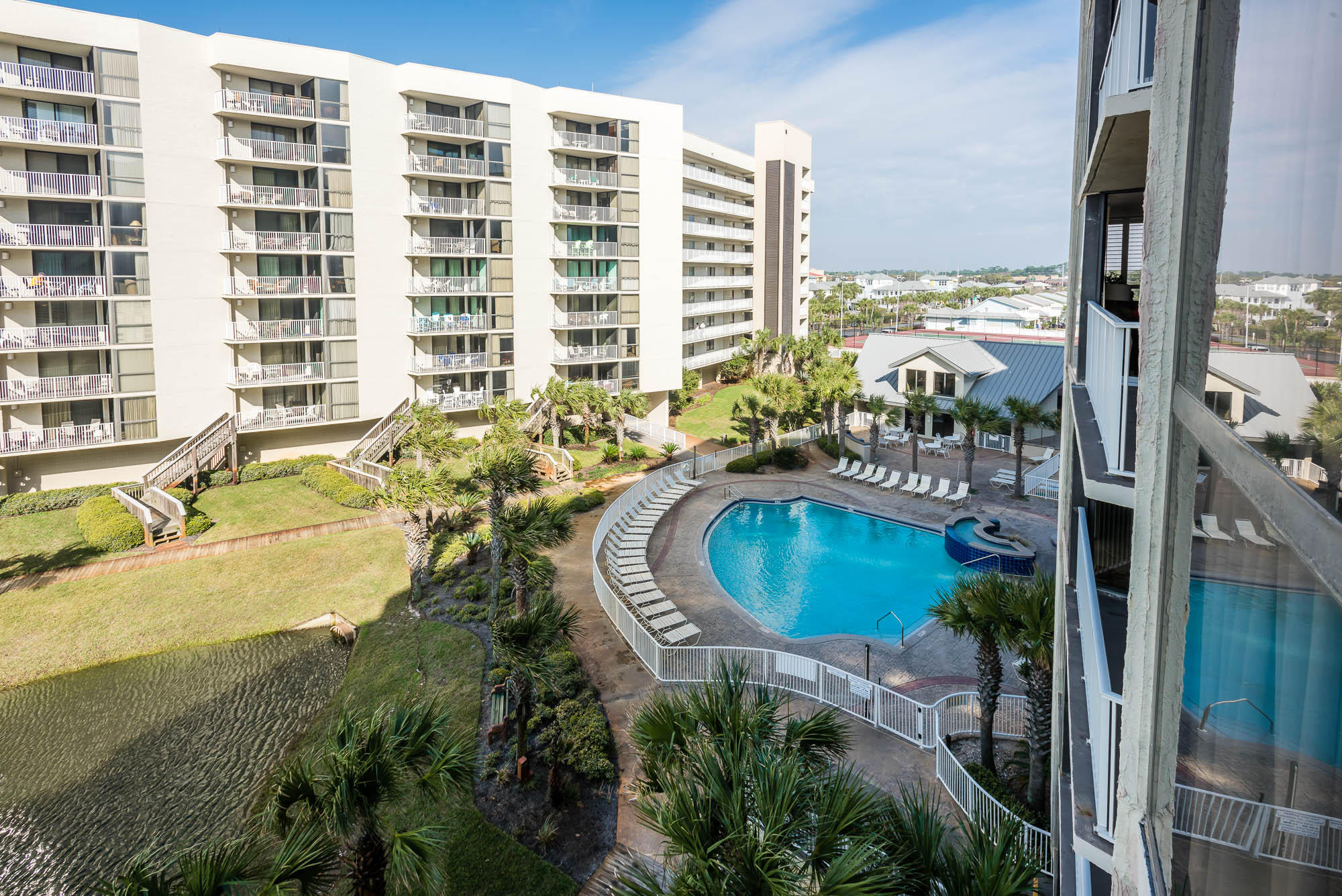 Mainsail Condo Phase 1 - Residential