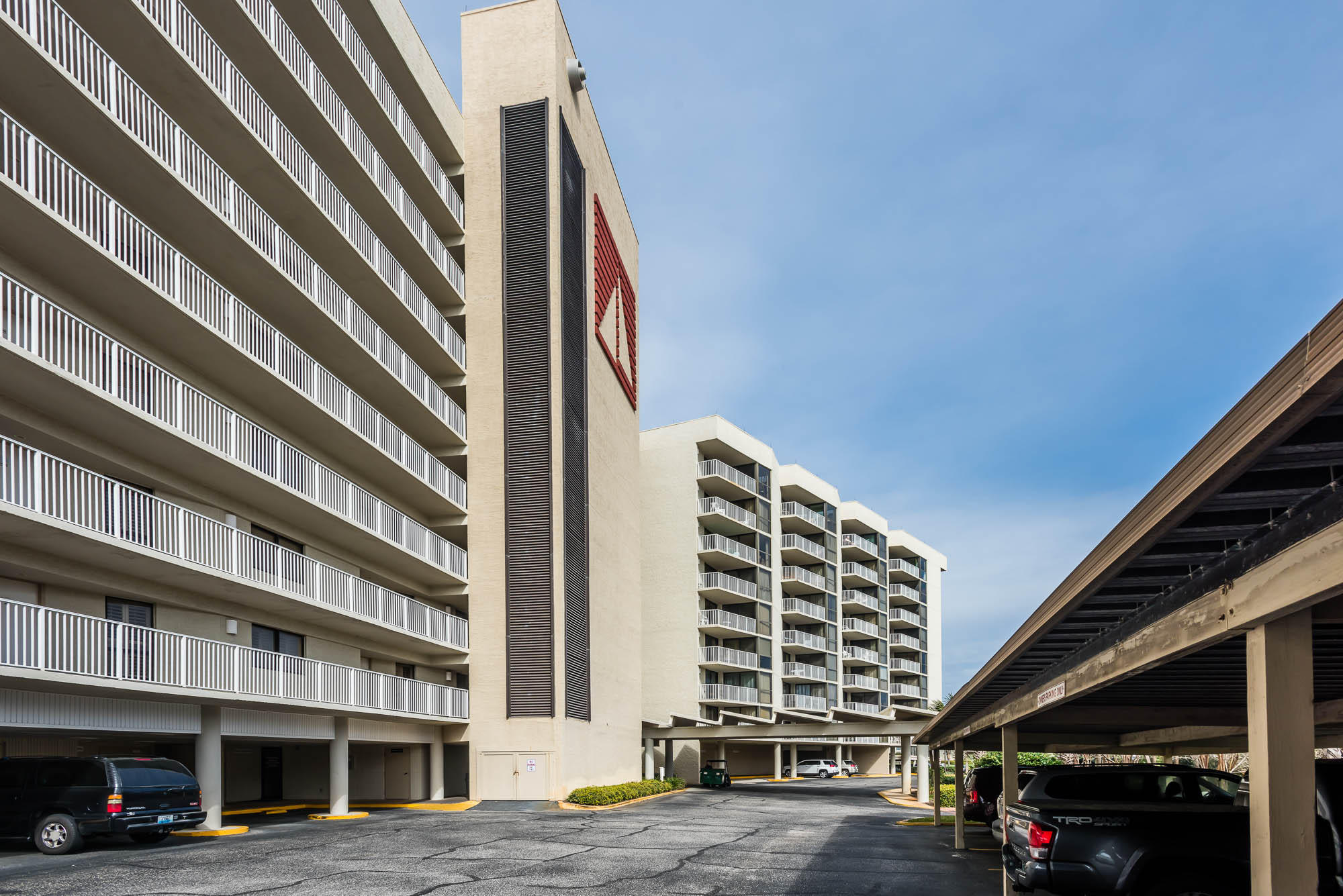 Mainsail Condo Phase 1 - Residential