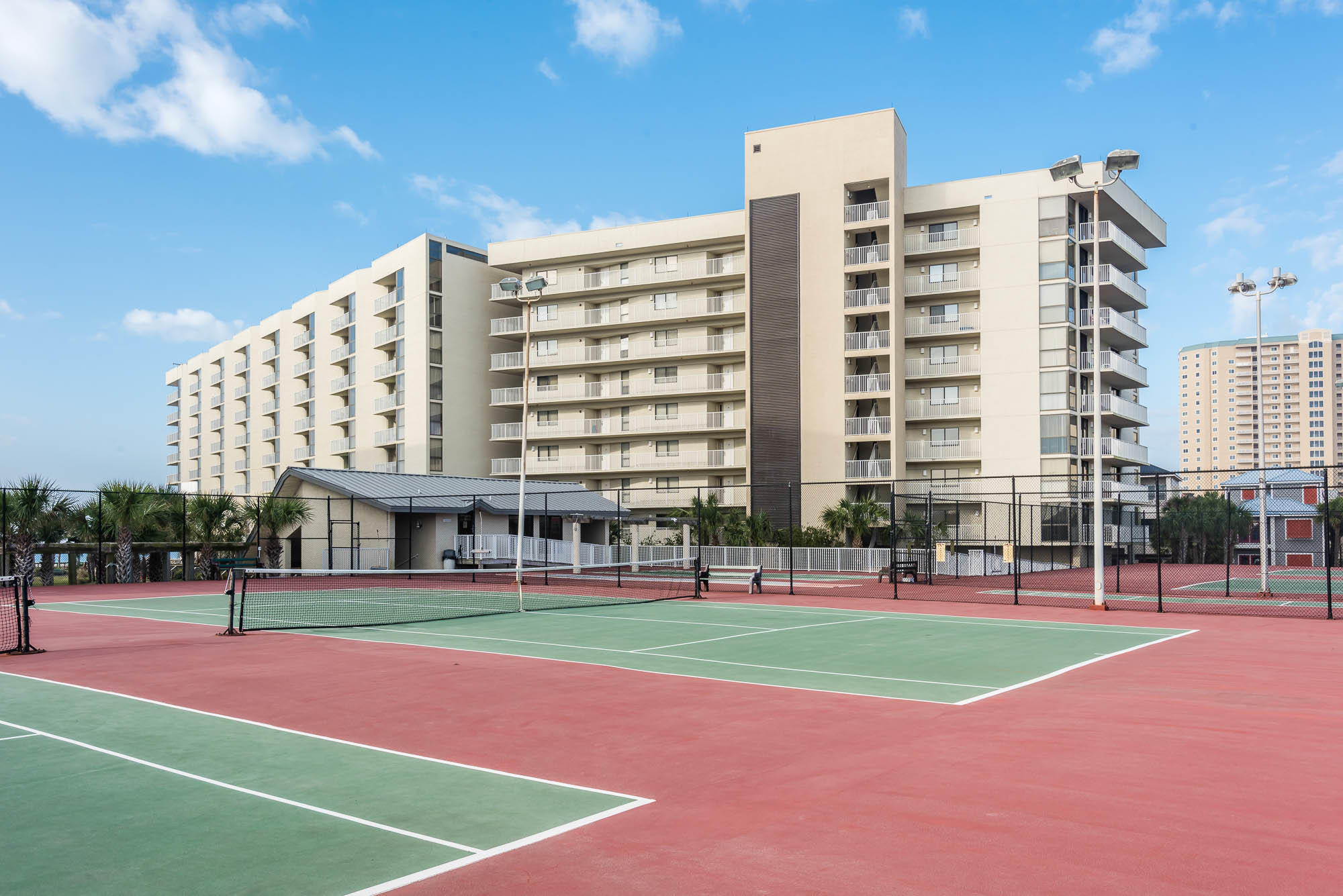 Mainsail Condo Phase 1 - Residential