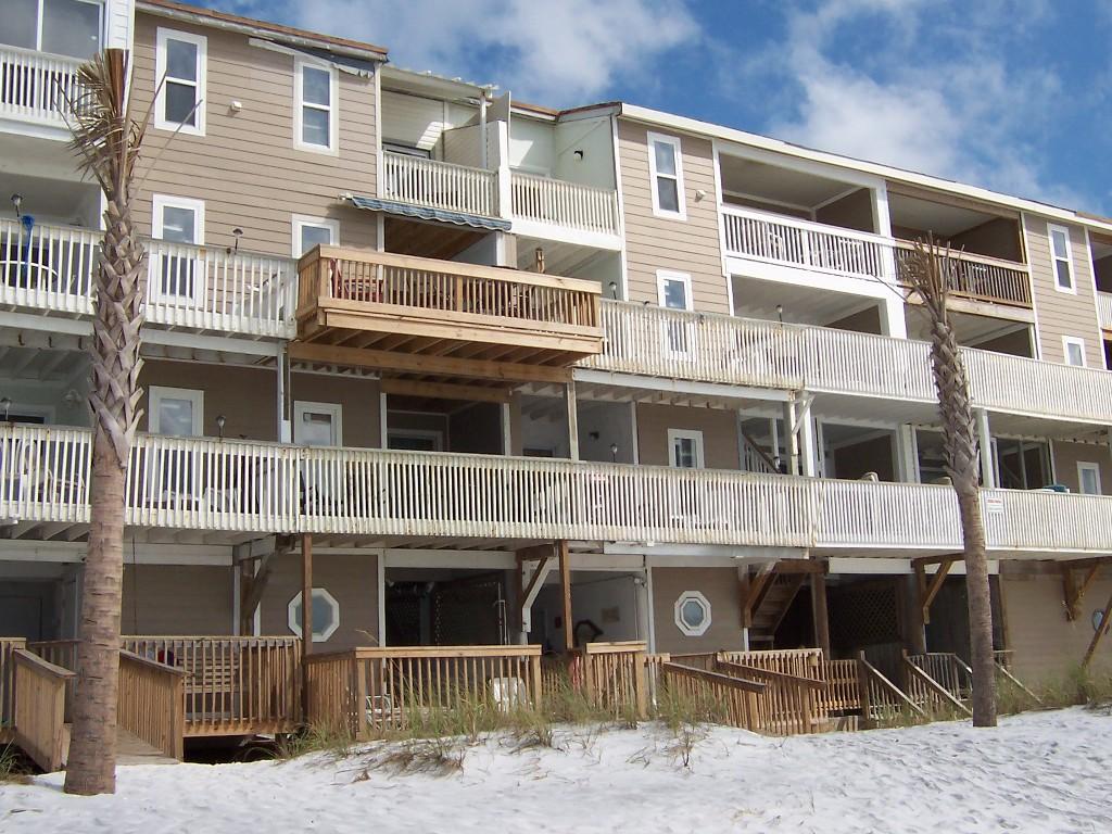 SANDDOLLAR TOWN HOME - Residential