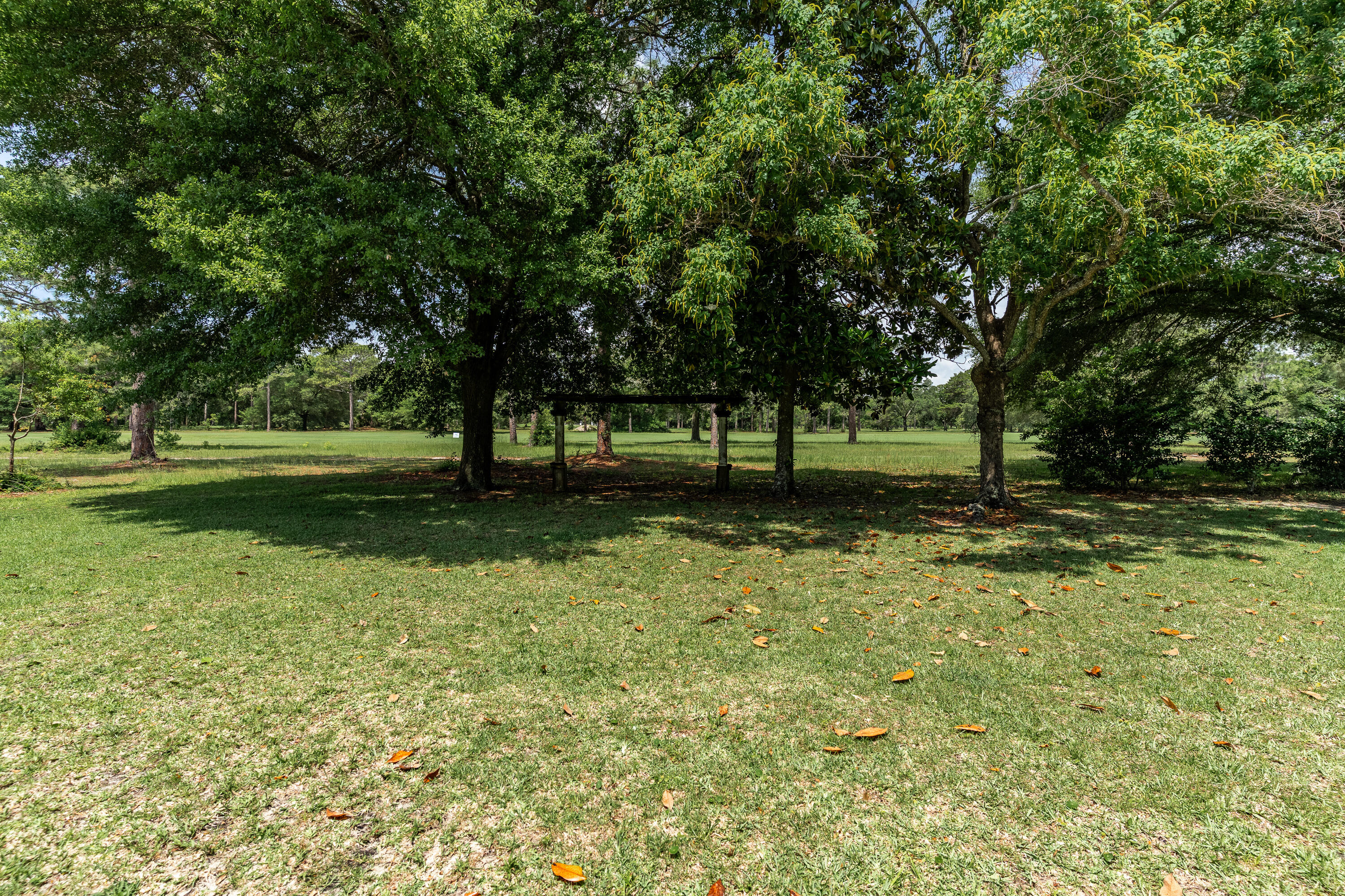 COUNTRY CLUB EST - Residential