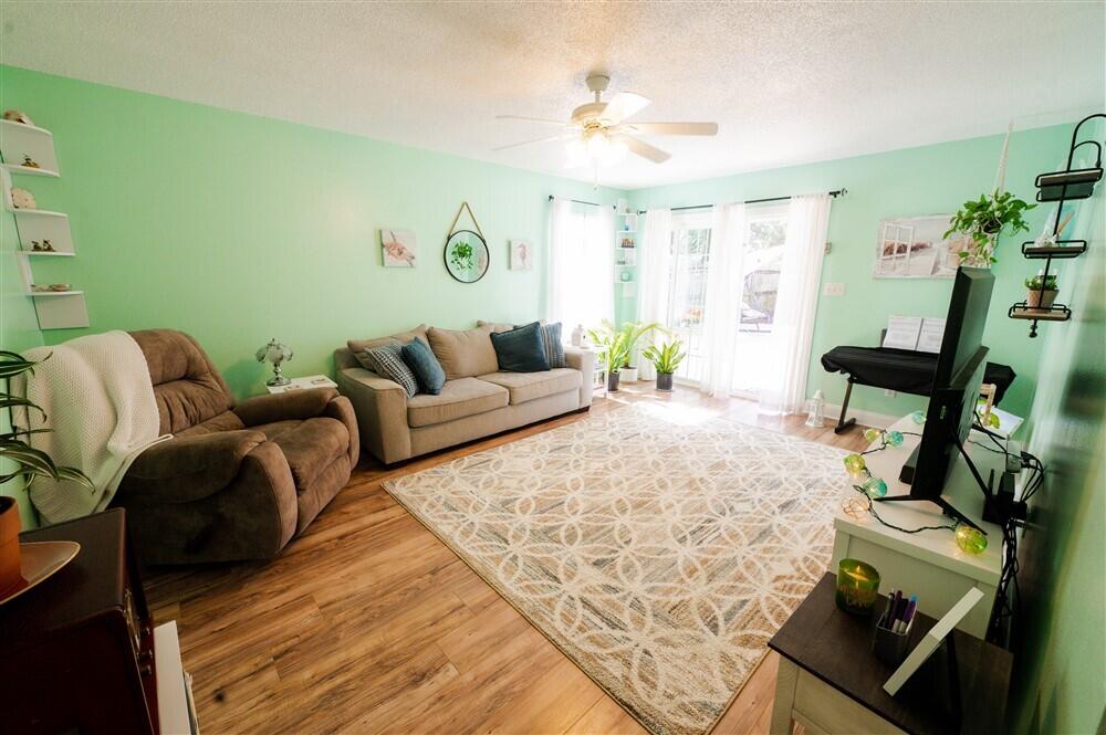 VALPARAISO P/C #6 LOT 11 BLK 115 - Residential