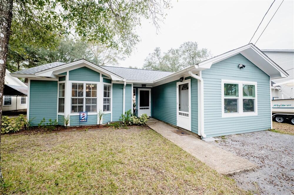 VALPARAISO P/C #6 LOT 11 BLK 115 - Residential