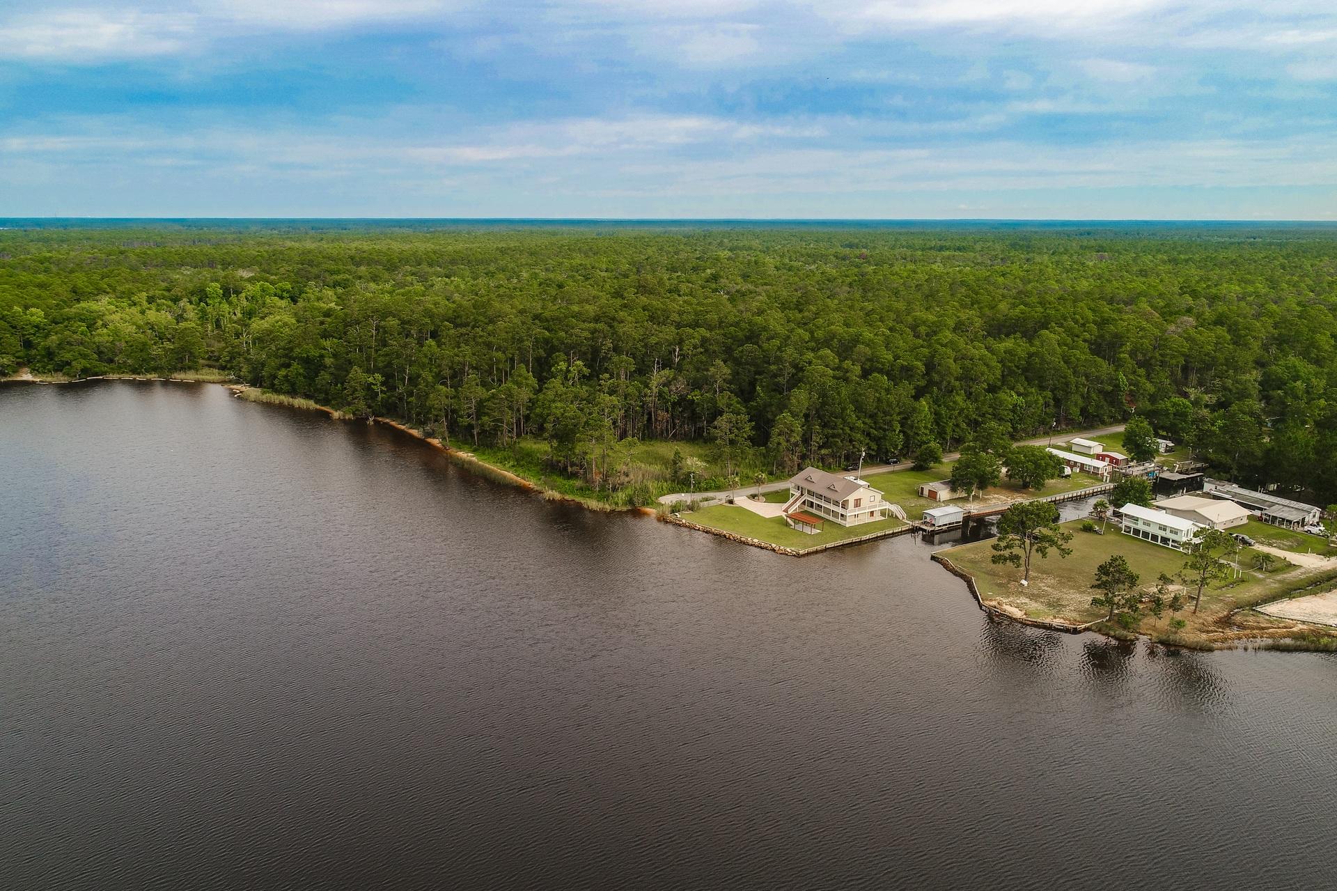 BAYSHORE RESORT UNREC - Residential